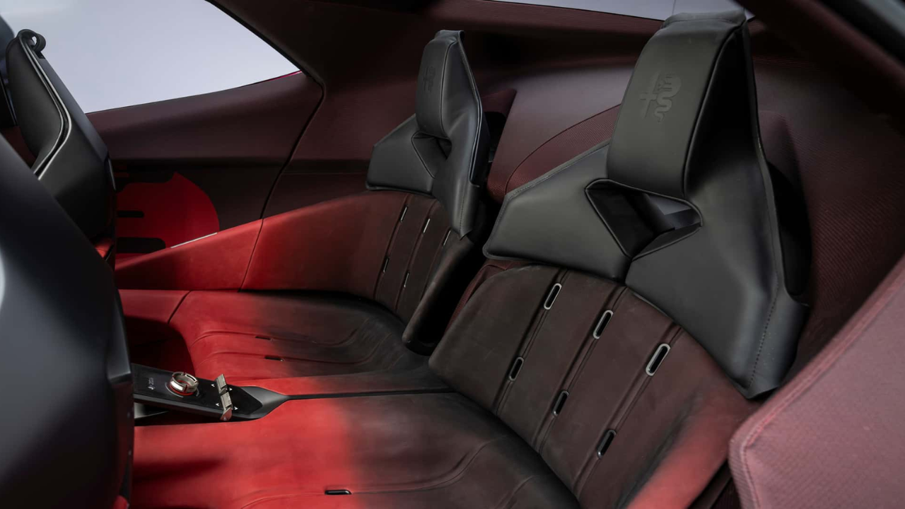 Alfa Romeo Cuorerosso (19).png