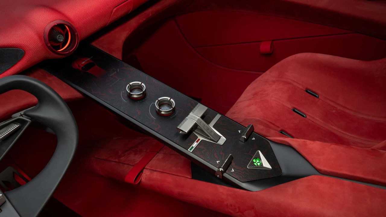 Alfa Romeo Cuorerosso (21).png