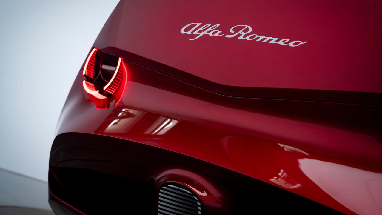 Alfa Romeo Cuorerosso (31).png