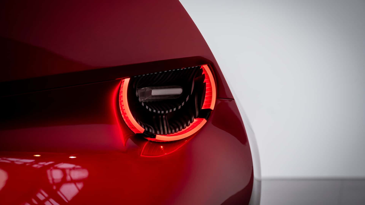 Alfa Romeo Cuorerosso (37).png