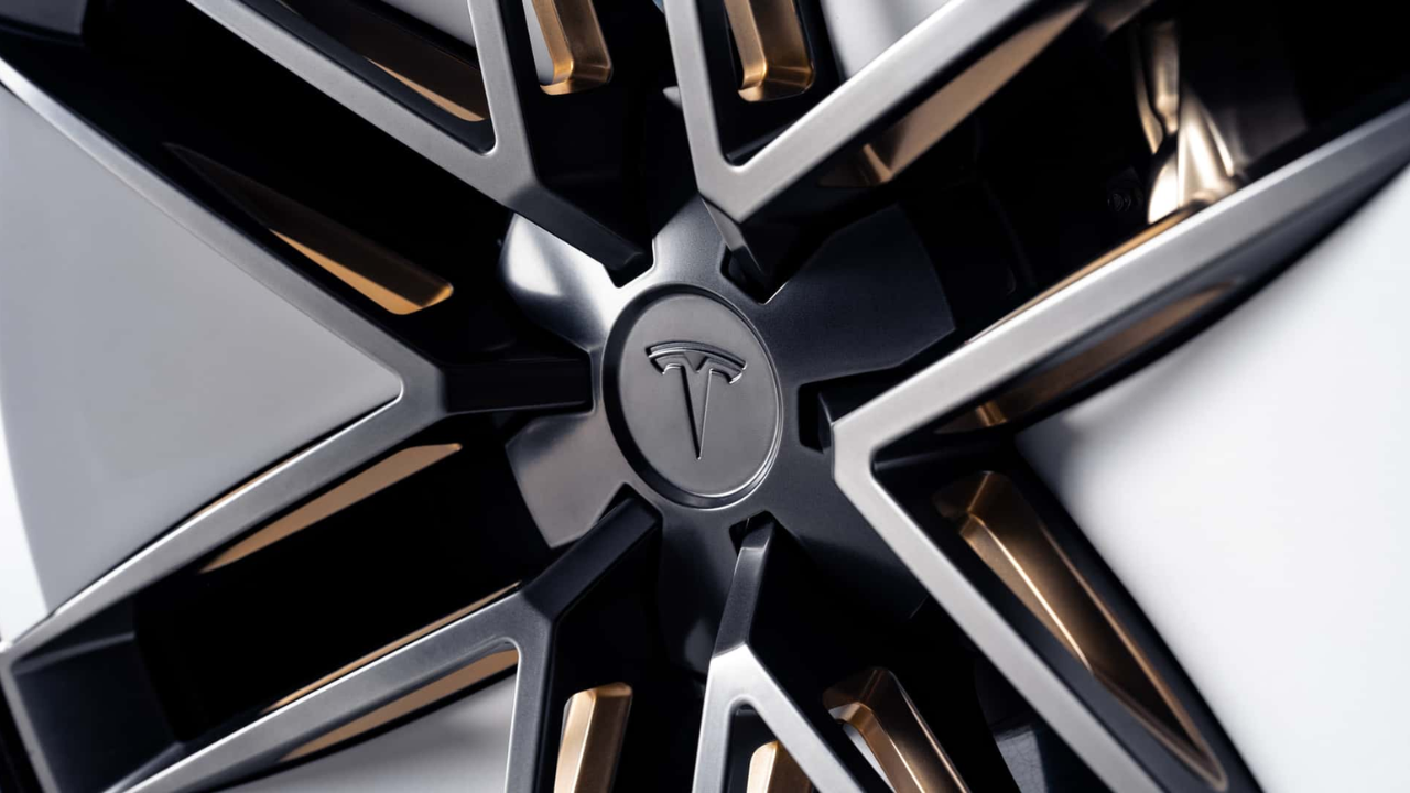 Tesla Roadster   (23).png