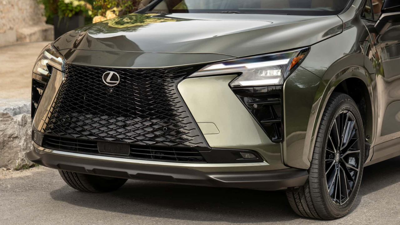 Lexus NX (16).png