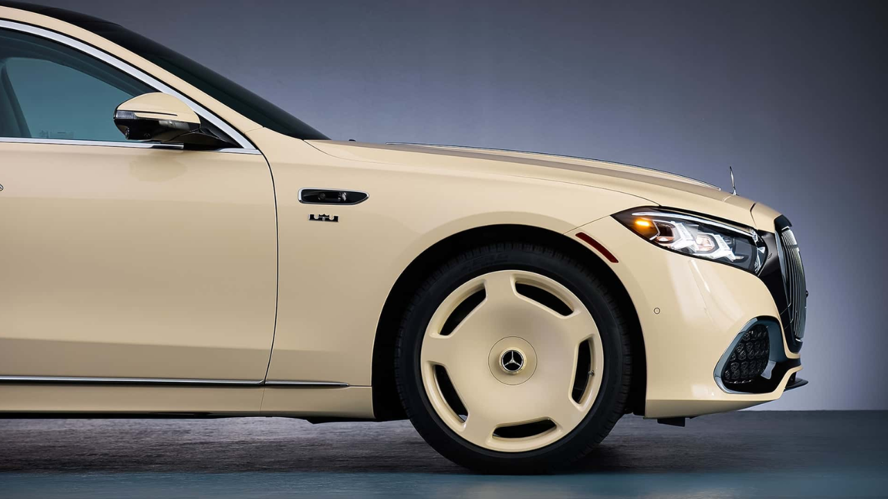 Mercedes-Maybach S680 (2).png