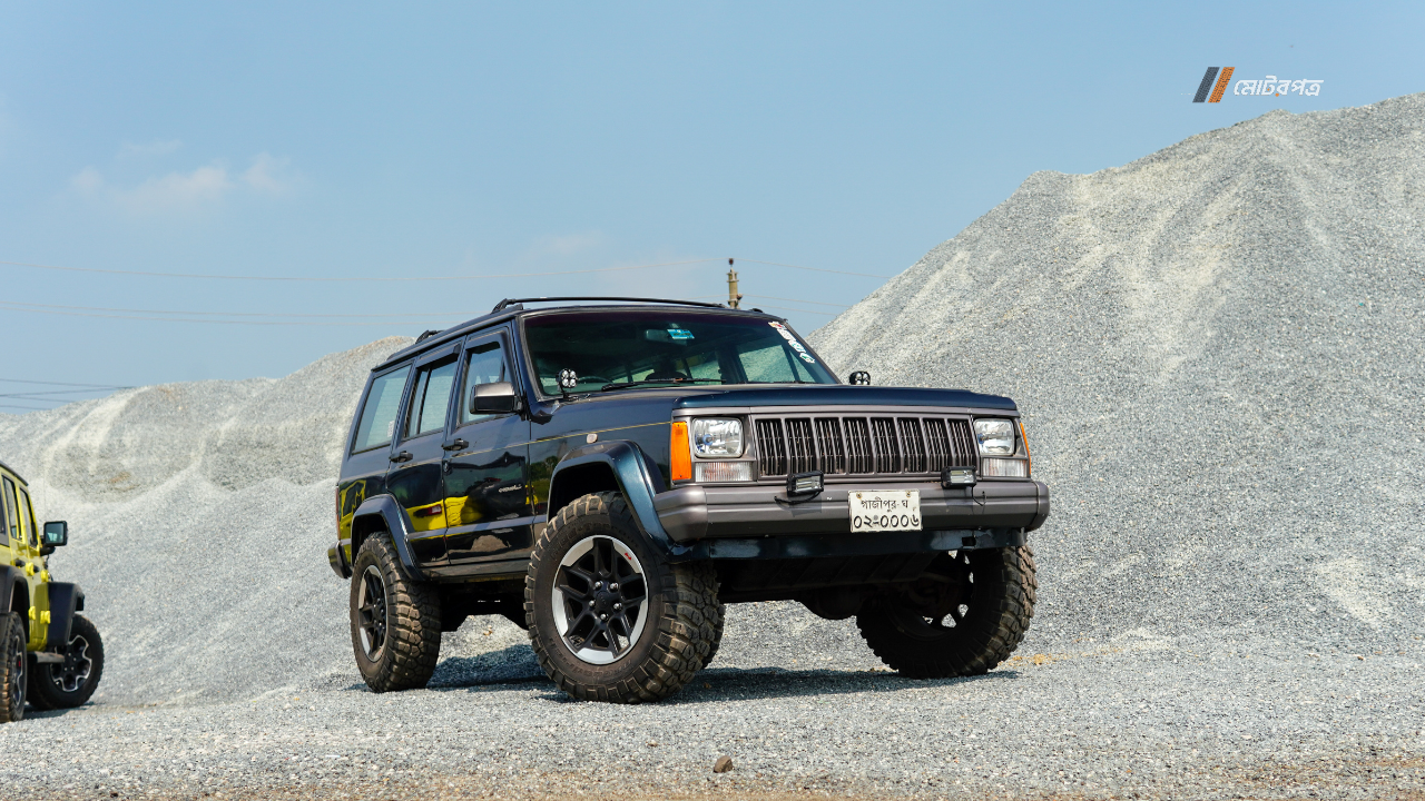 84 Jeep Cherokee (10).png