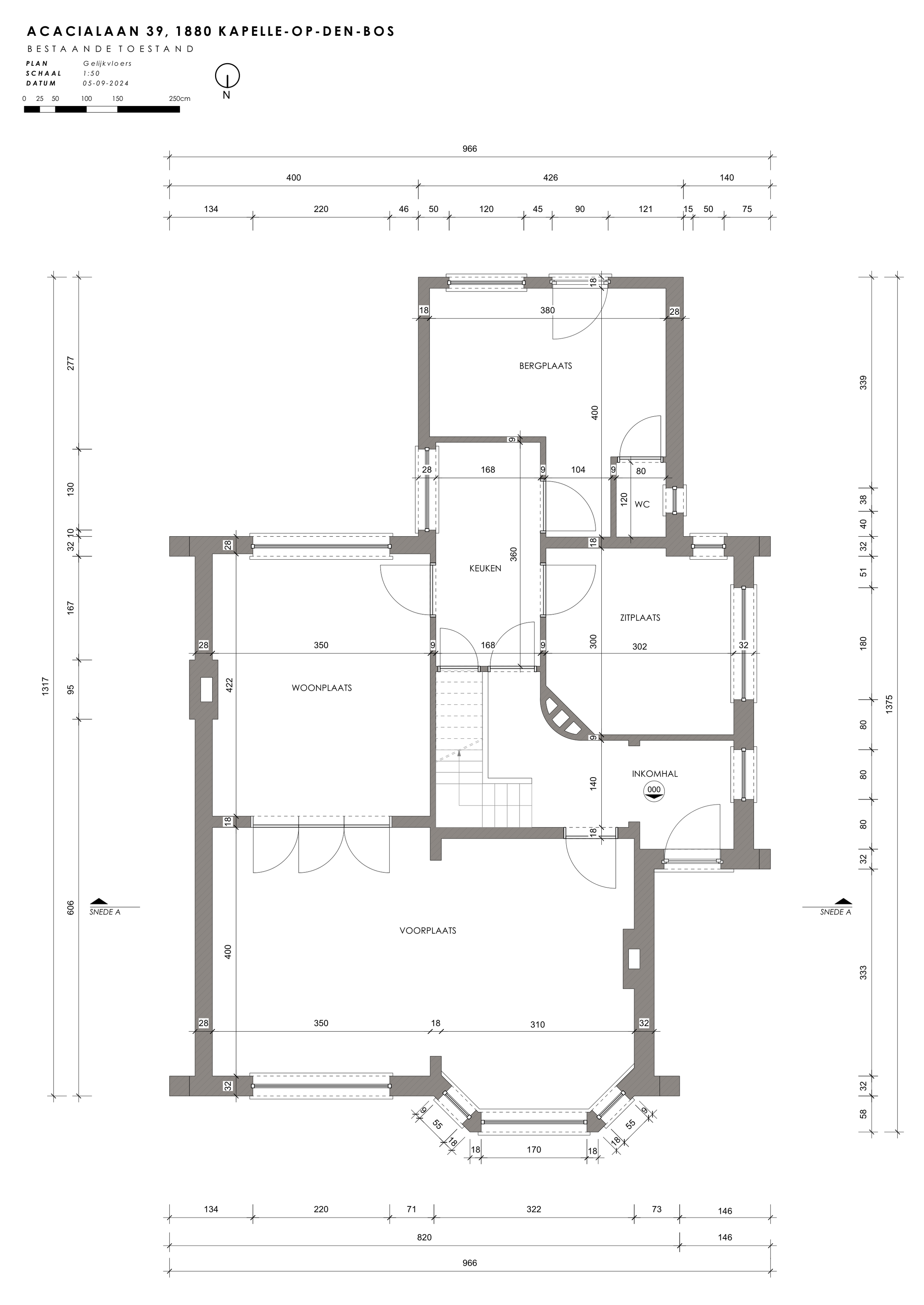 Architectural floor plan of Acacialaan 39 in ’s-Hertogenbosch, showing the living room, kitchen, dining area, entrance hall, WC, dimensions, windows, doors, stairs, scale, and north arrow.