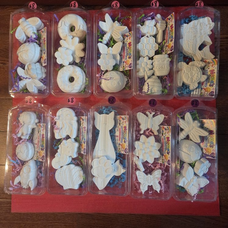 Nene's Things plaster paint kits