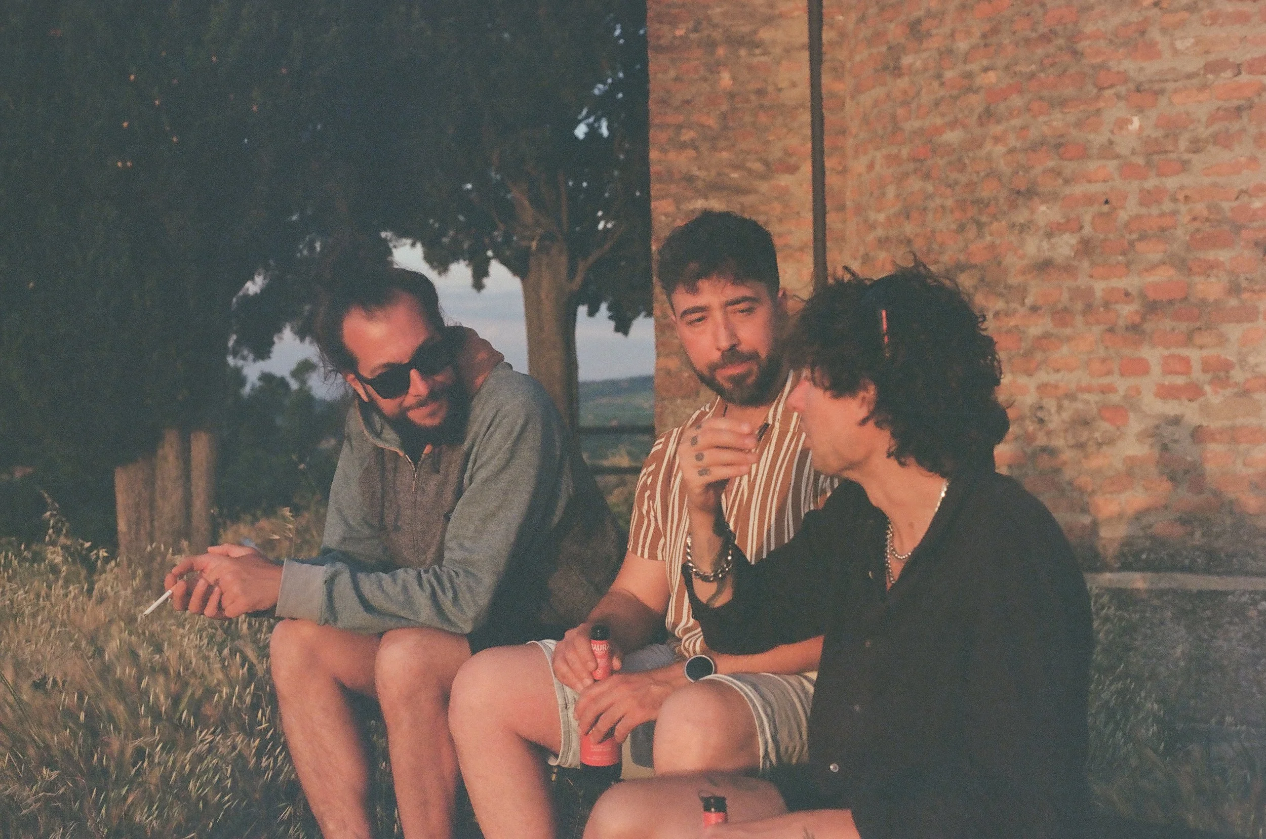 joe-little-italy-tour-hangout-with-friends.jpg.JPG
