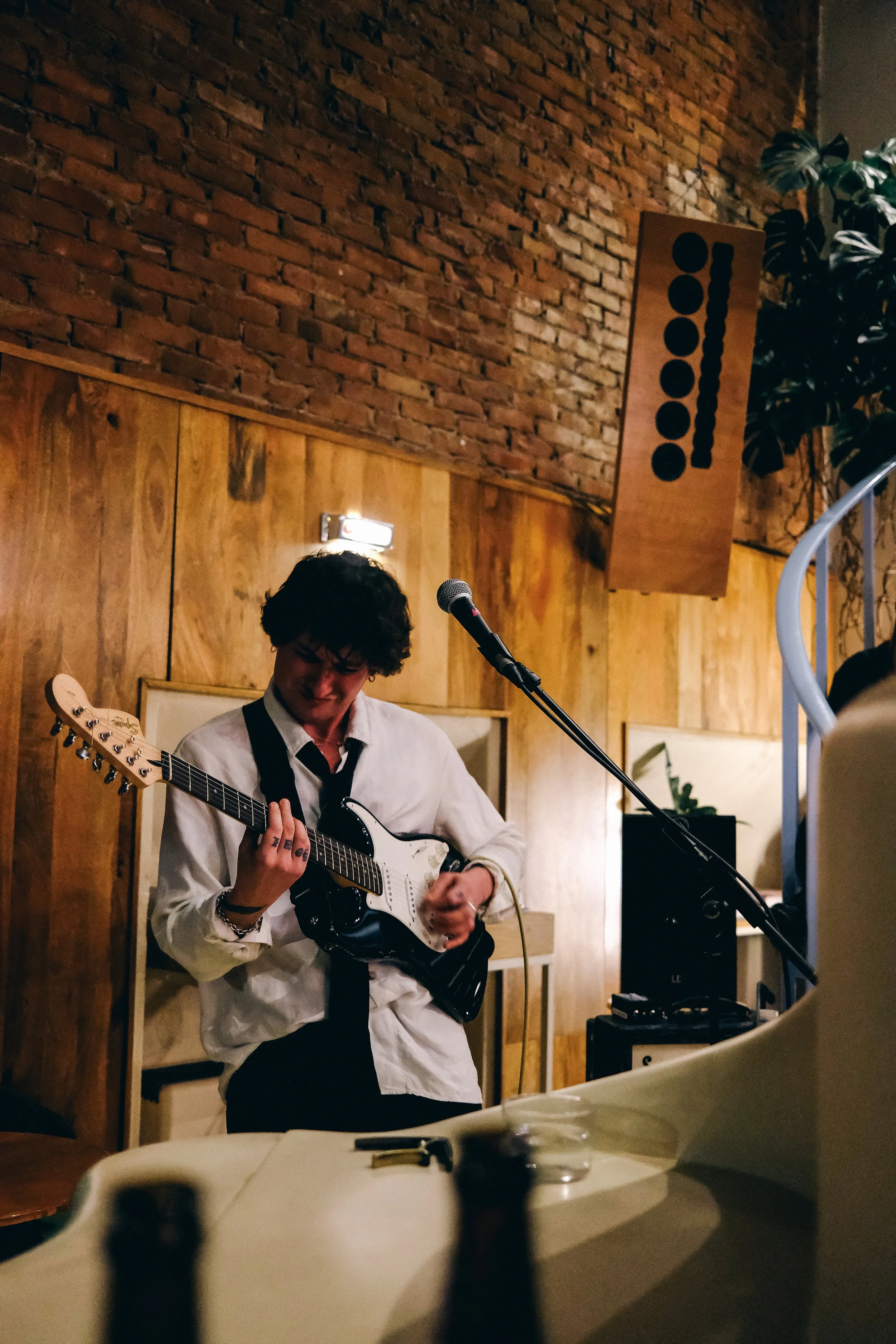joe-little-live-performance-amsterdam-sofar-sounds-2025.jpg.jpg