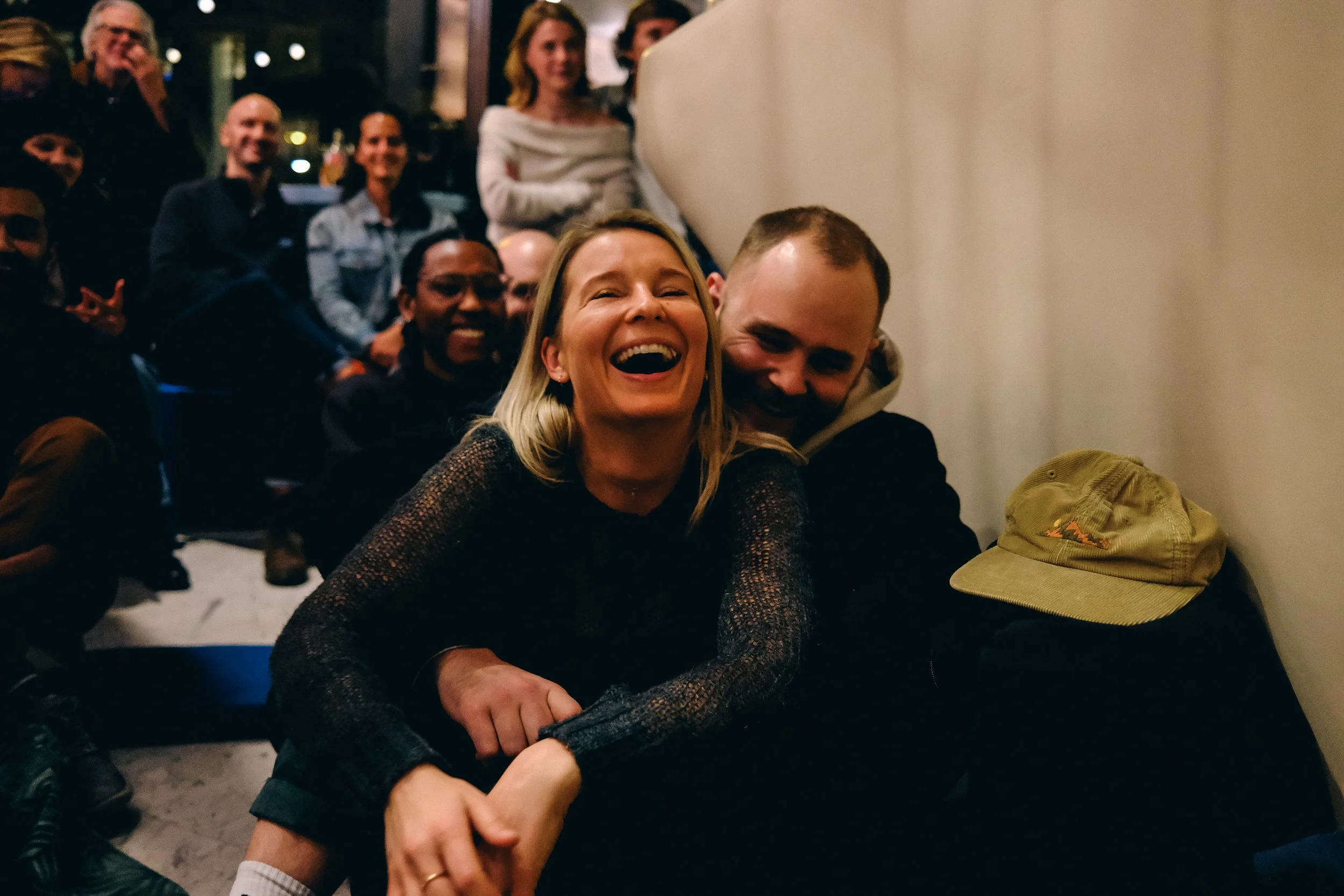 joe-little-amsterdam-sofar-sounds-gig-crowd-audience-2025.jpg.jpg