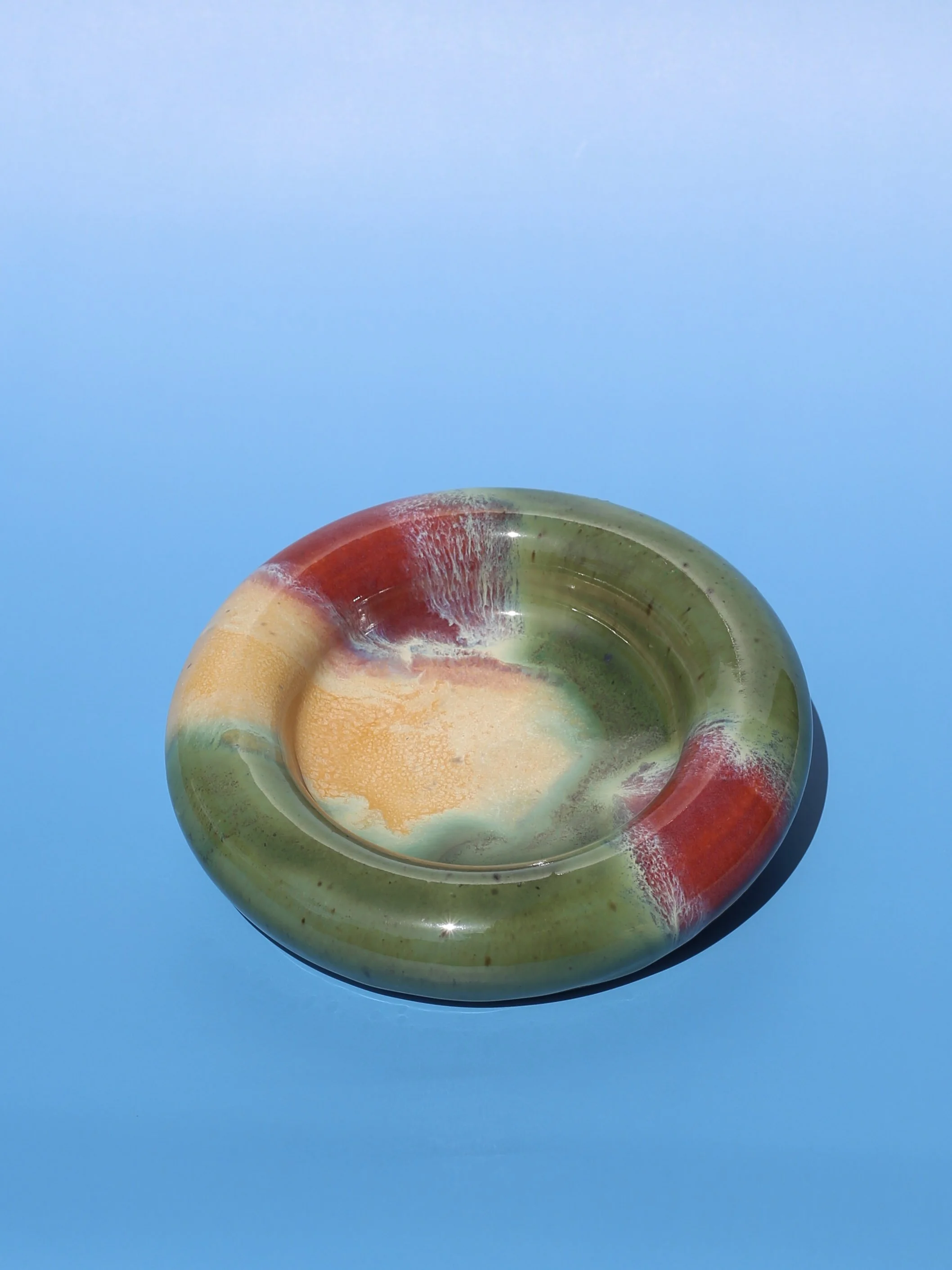Tri-Color Bubble Plate