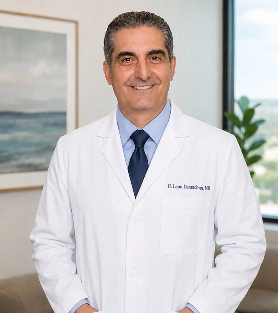 Dr. Daneschvar