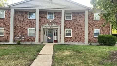 445 N. Madison #10
