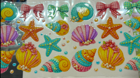 Seashells and bows