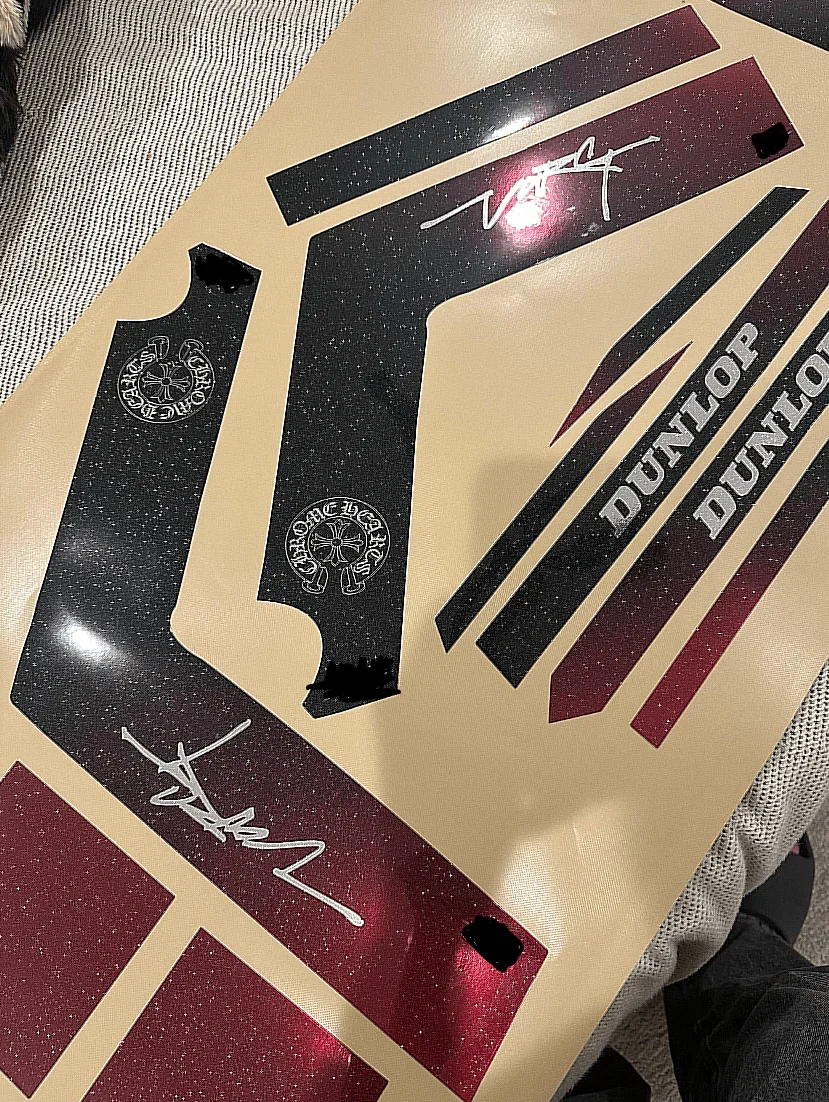 Full tuttio decal