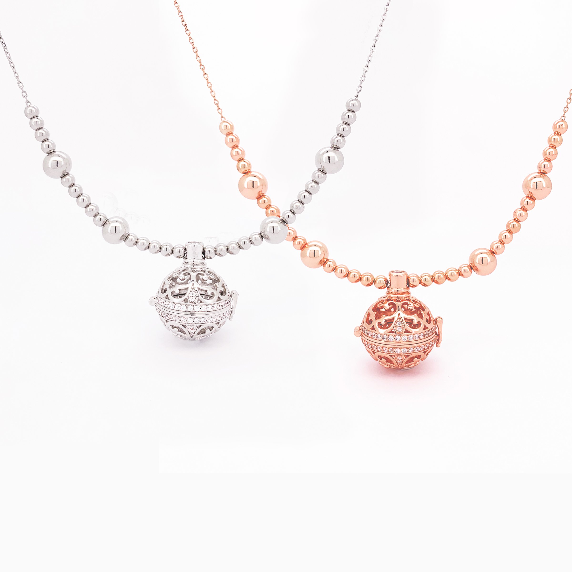 Filigree Sphere Pendant Necklace - EN06