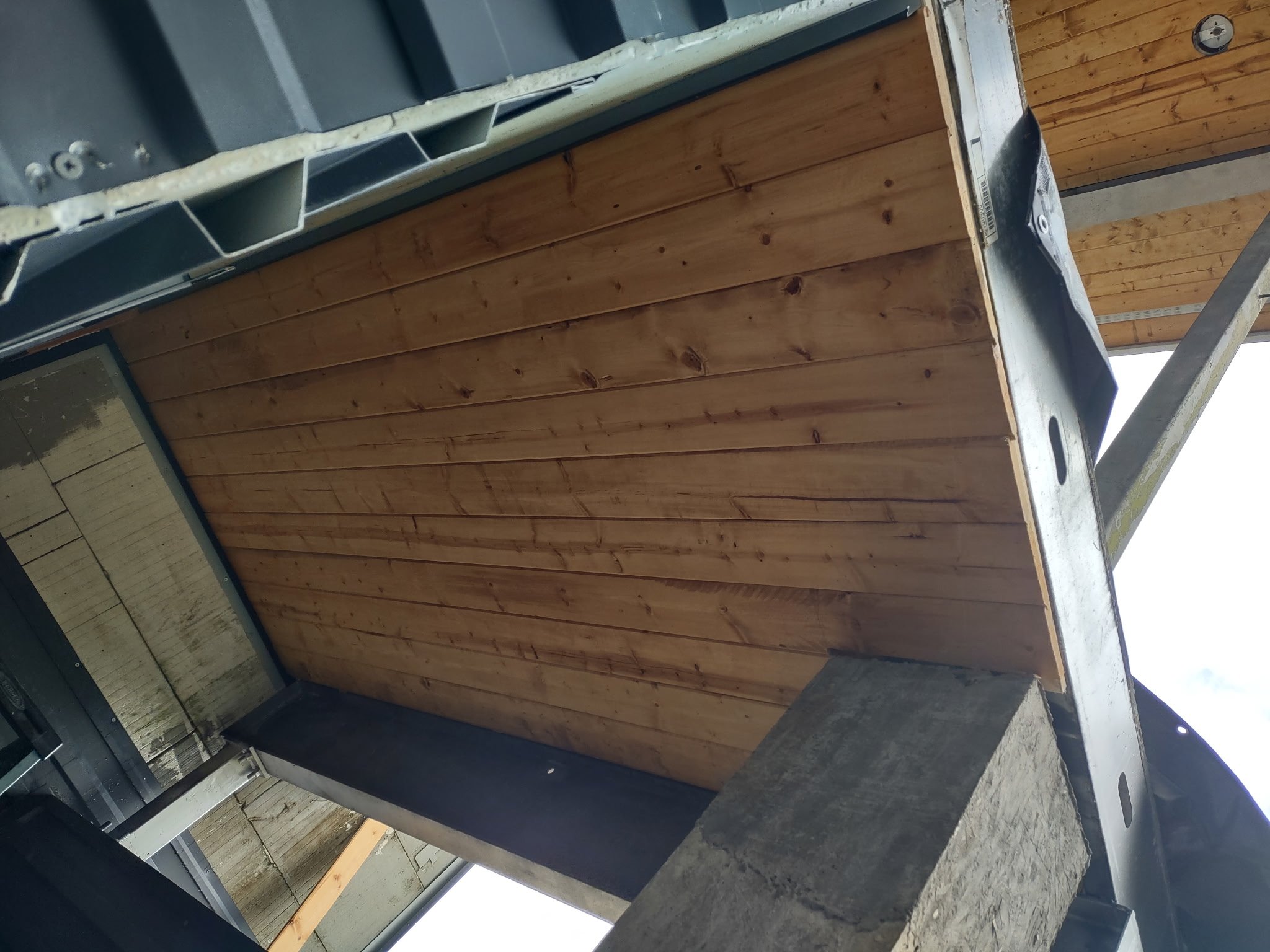 DECKING02.JPG