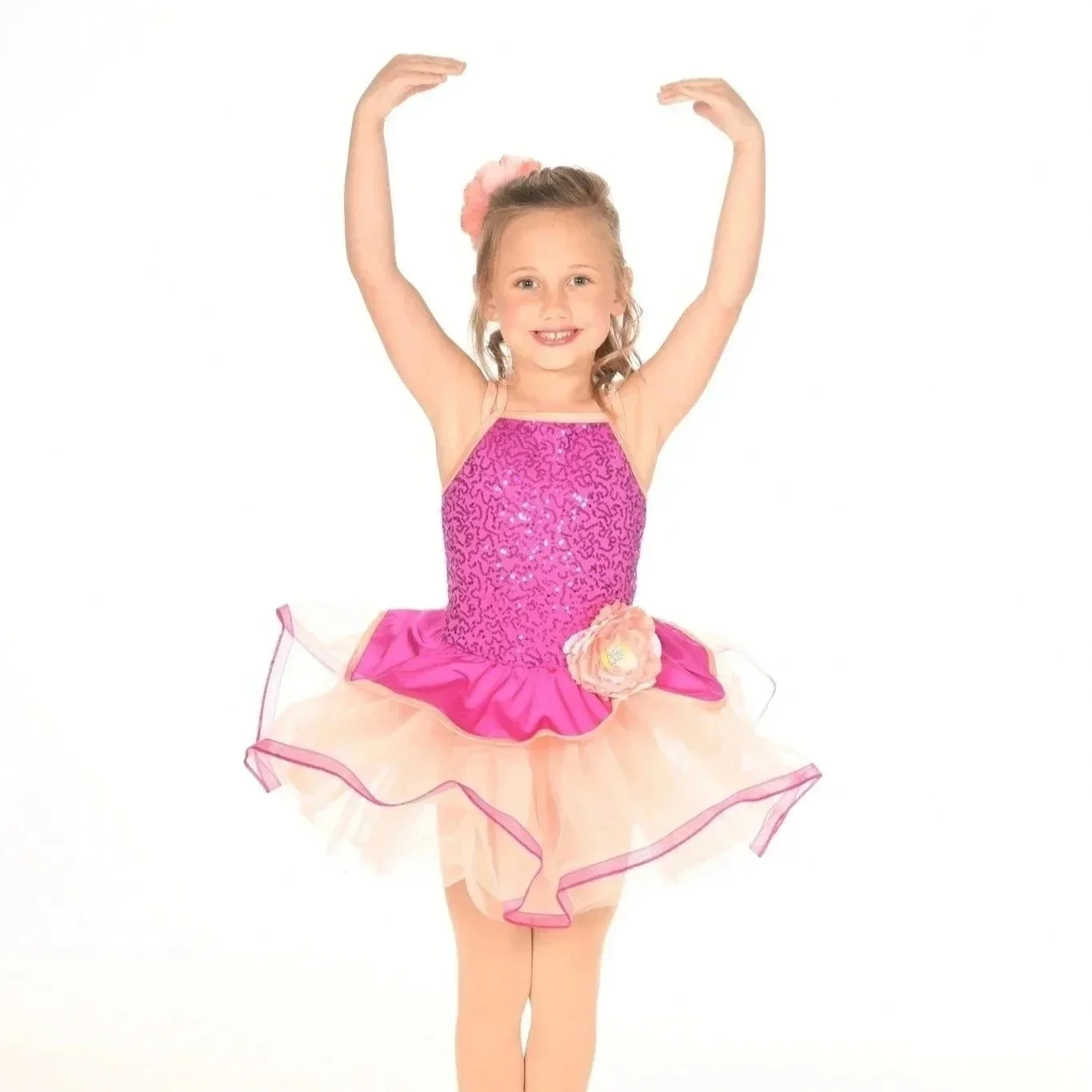 PRESCHOOL Ages 3-4 (1hr class):
 Tap, Ballet, Creative Movement
This fun and engaging class introduces young dancers to the basics of both tap and ballet. Dancers will develop coordination, rhythm, balance, and listening skills while building confide