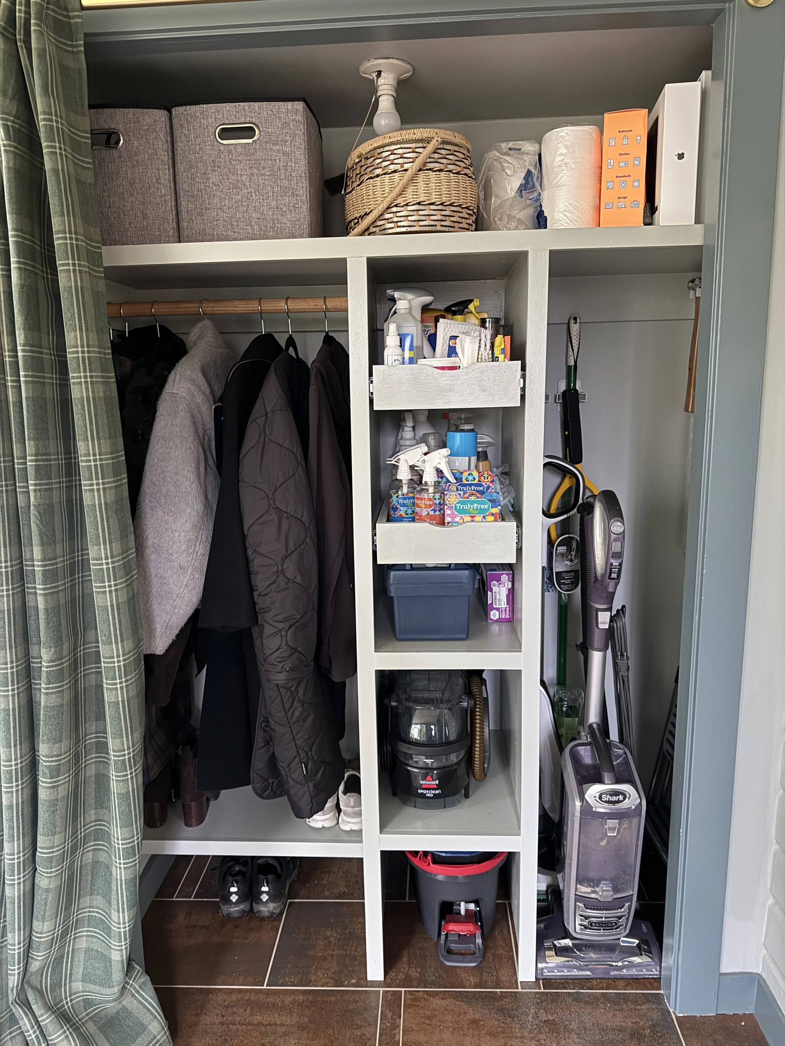 mudroom 7.JPG