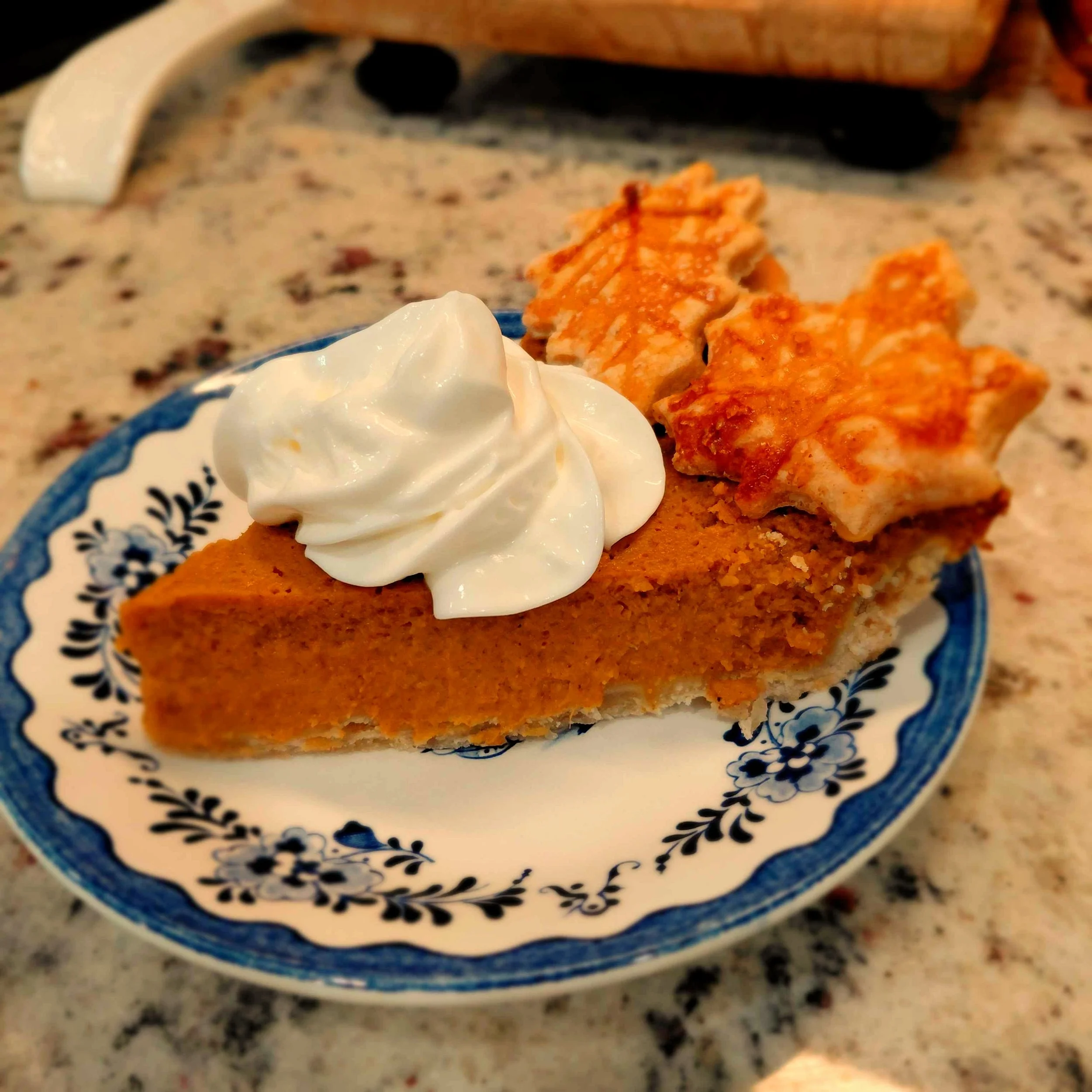 Pumpkin_Pie_Slice_warm.jpg