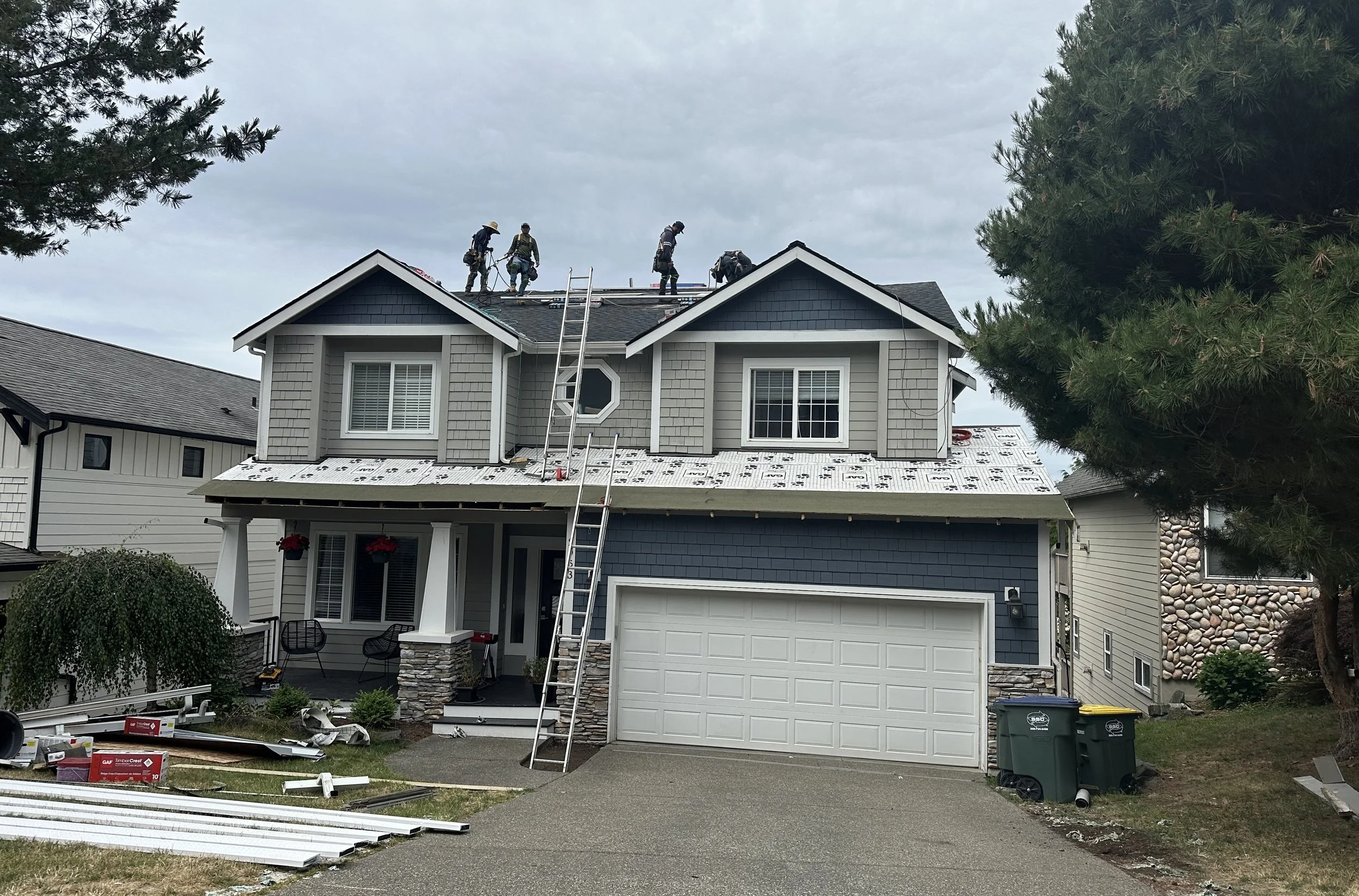 2 story home getting the old roof removed and prepped for the new roof to be installed.