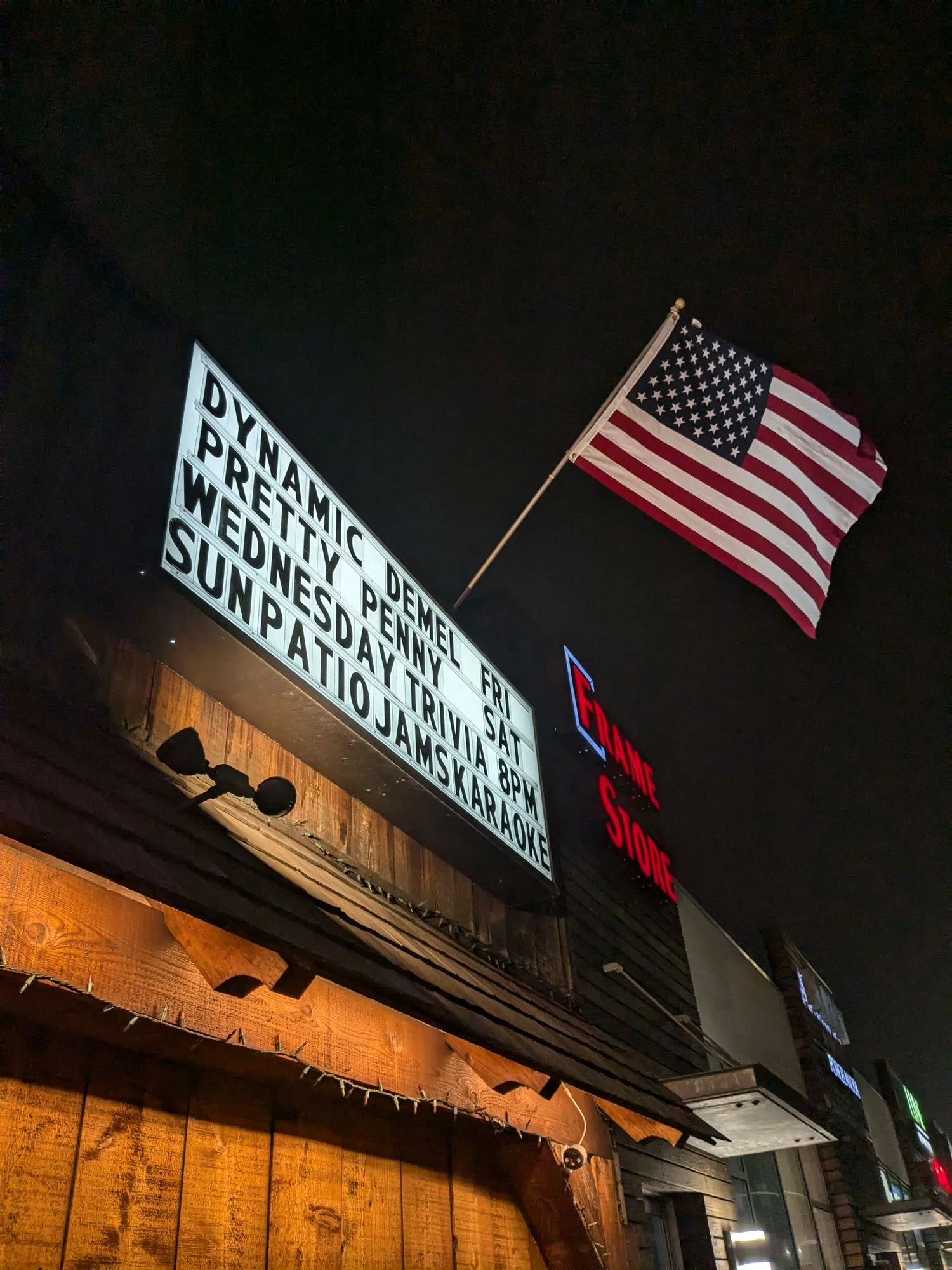 The marquee advertises a headline performance by DYNAMIC DEMEL.