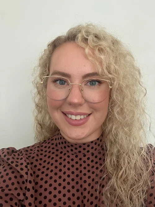 Rhiannon Romanak