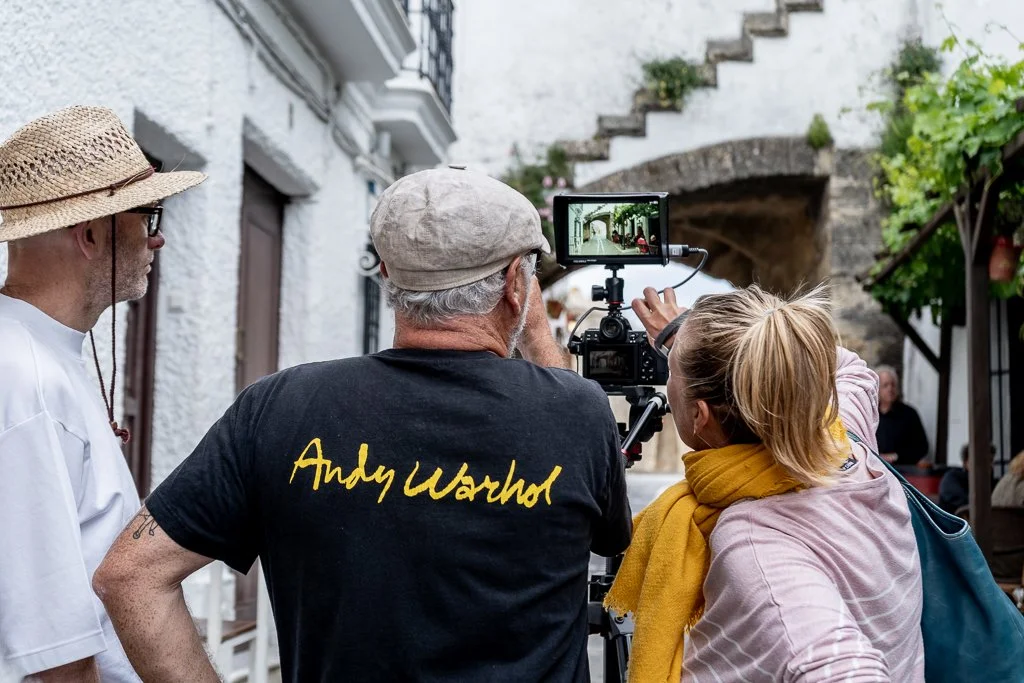 Exceptional Locations.
Trusted Crew.
Seamless Logistics.

Created by a Filmmaker. Made for Producers.

Location scouting, production support and local crew across Extremadura.