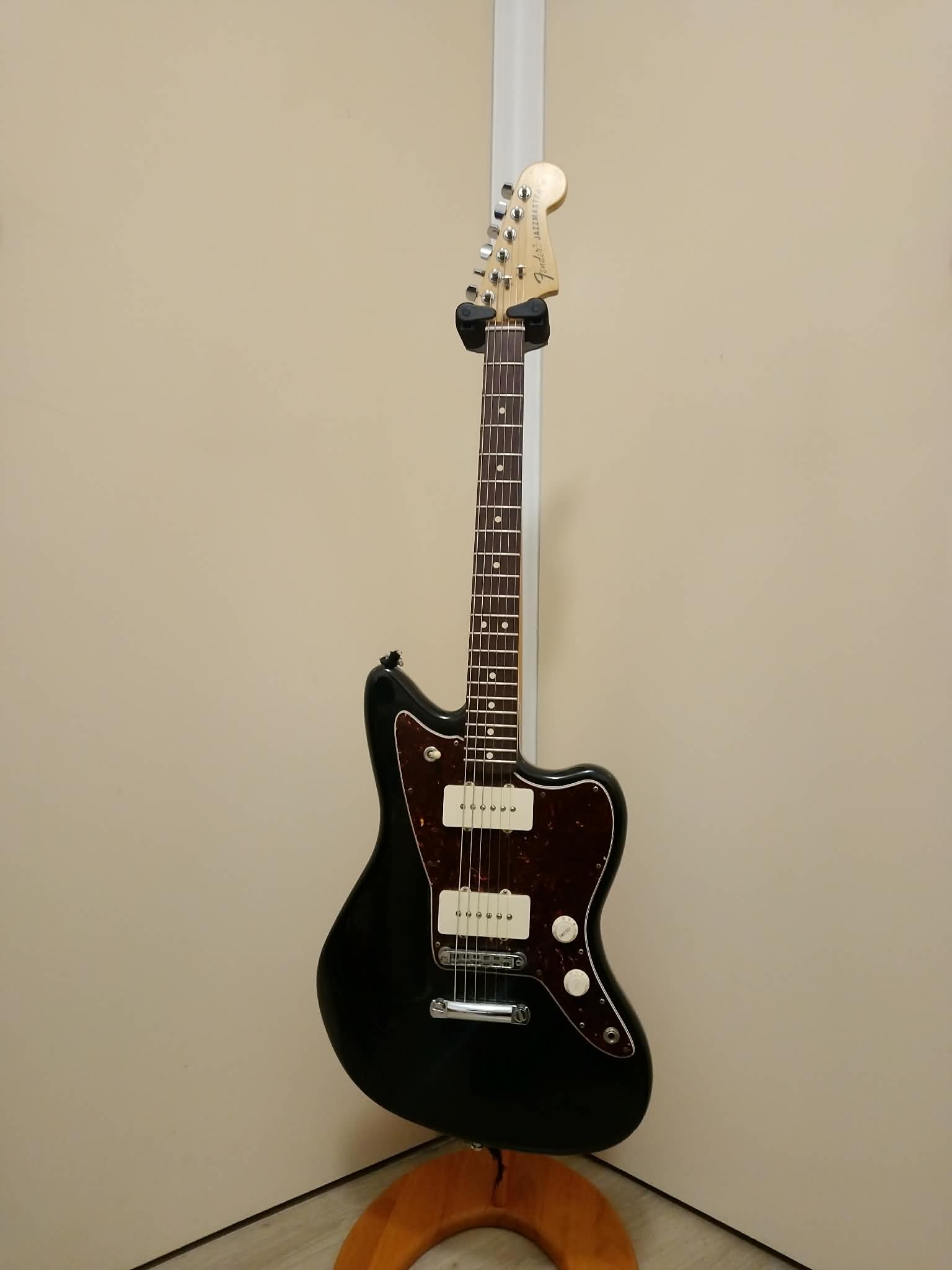 Guitar Restring & Basic Setup(Electric)