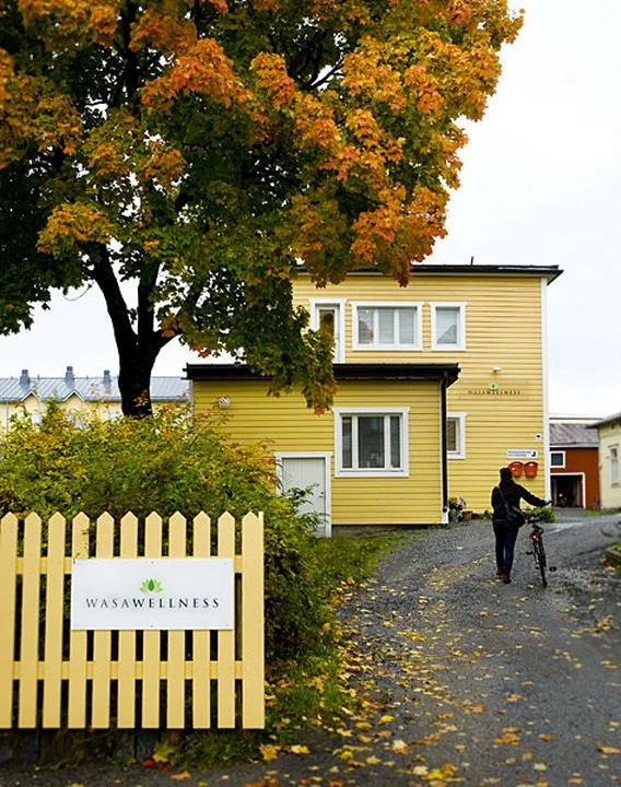 Kauneus- ja hyvinvointihoitola Vaasa – Tiinalla Wasa Wellness