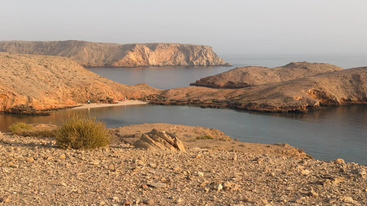 Bandar Kheiran fjord hike 
