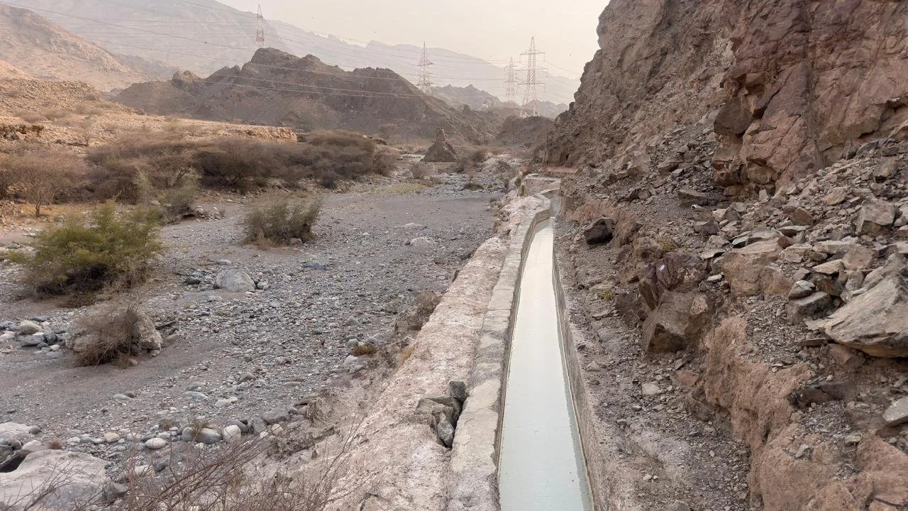 hikking the hotest hot spring in oman - thing to do in muscaty -unpopular places in muscat