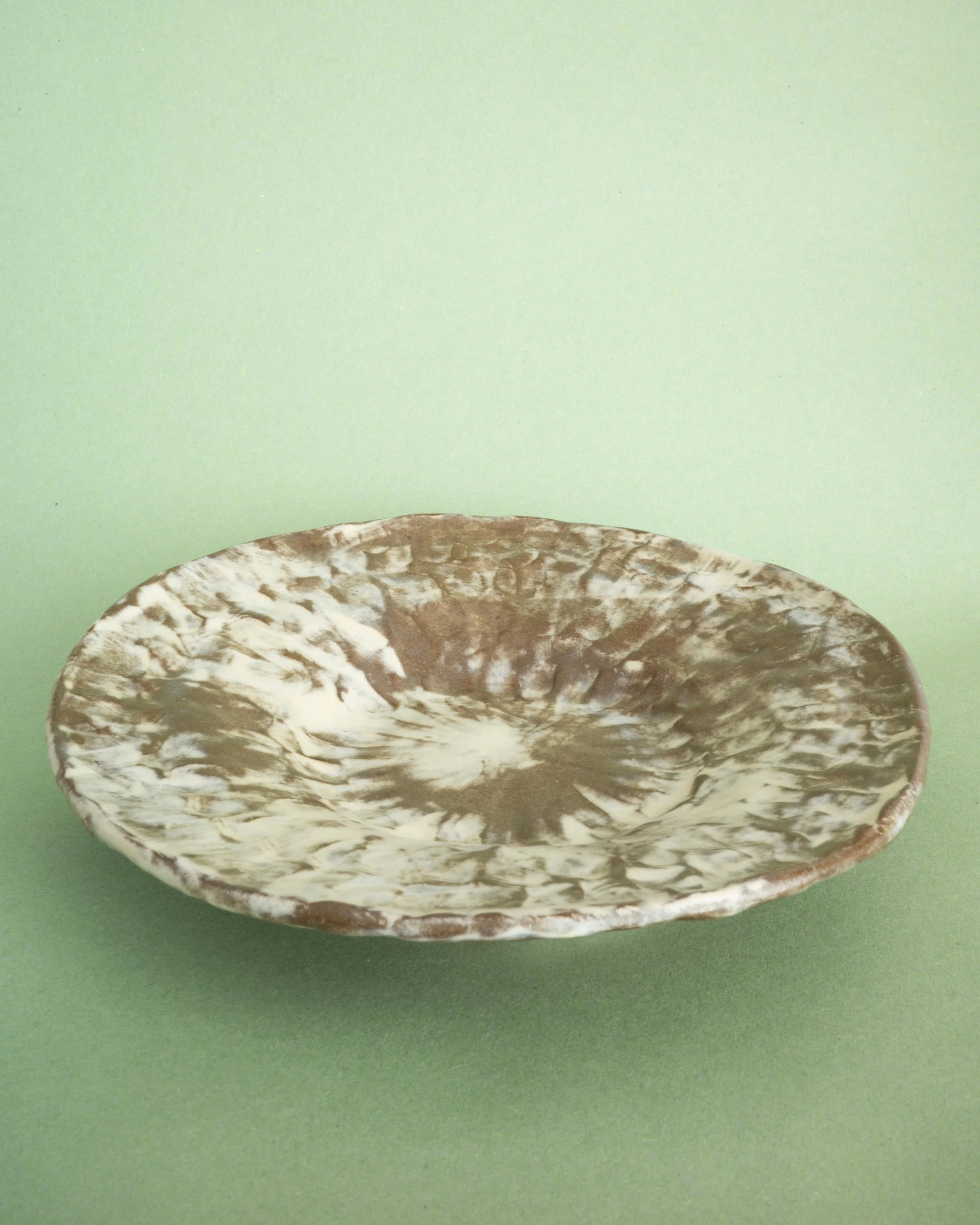 Umber Flow Plate 16cm