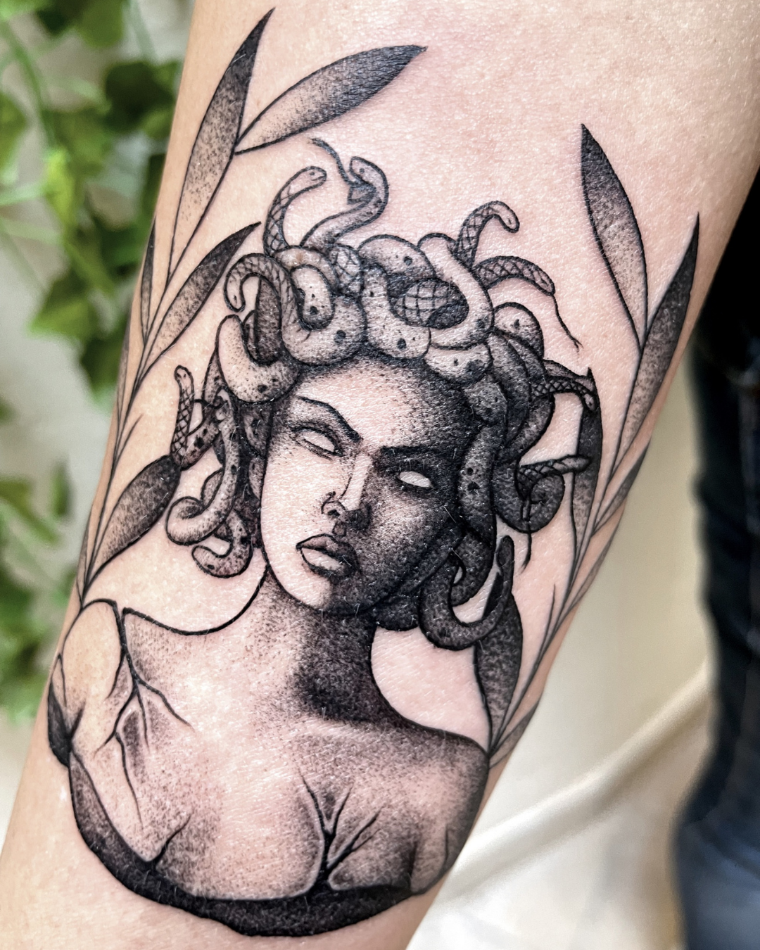 purezas-tattoo-blackwork14.png