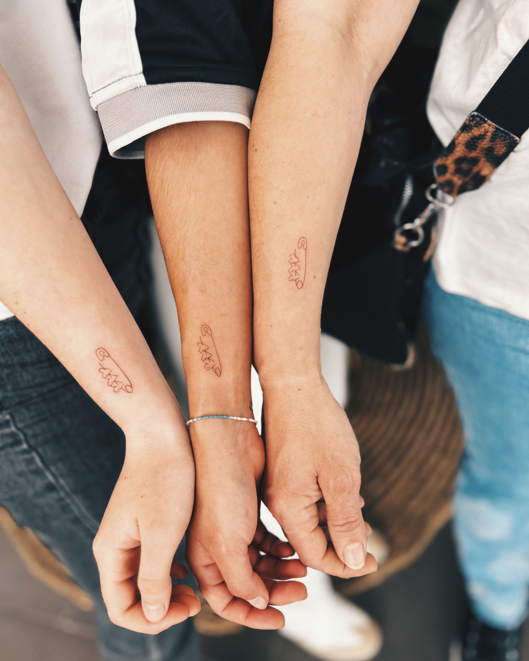 tatuaje fine line imperdible para amigas