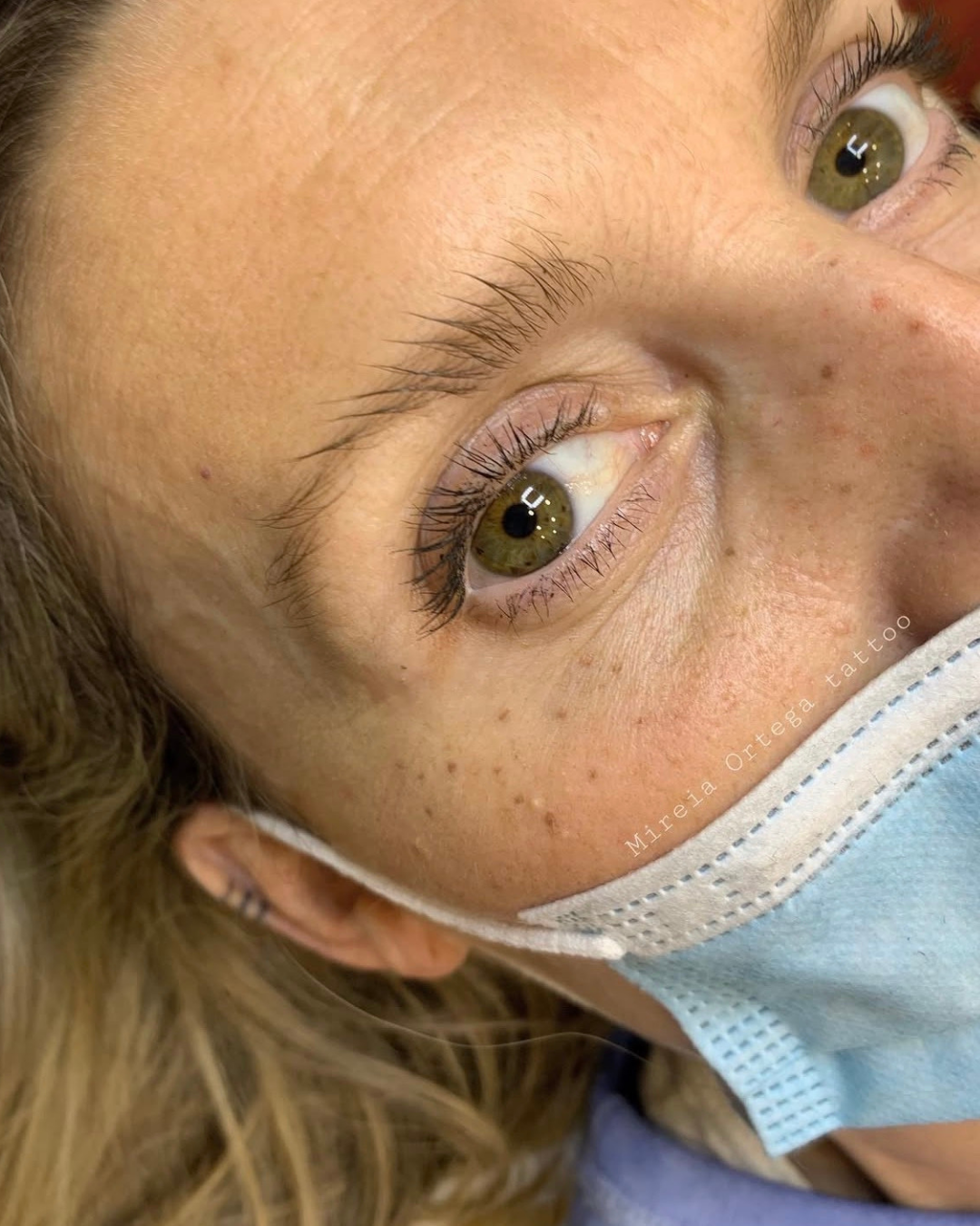 Detalle de pecas realizadas mediante micropigmentación en Purezas Tattoo Gandía