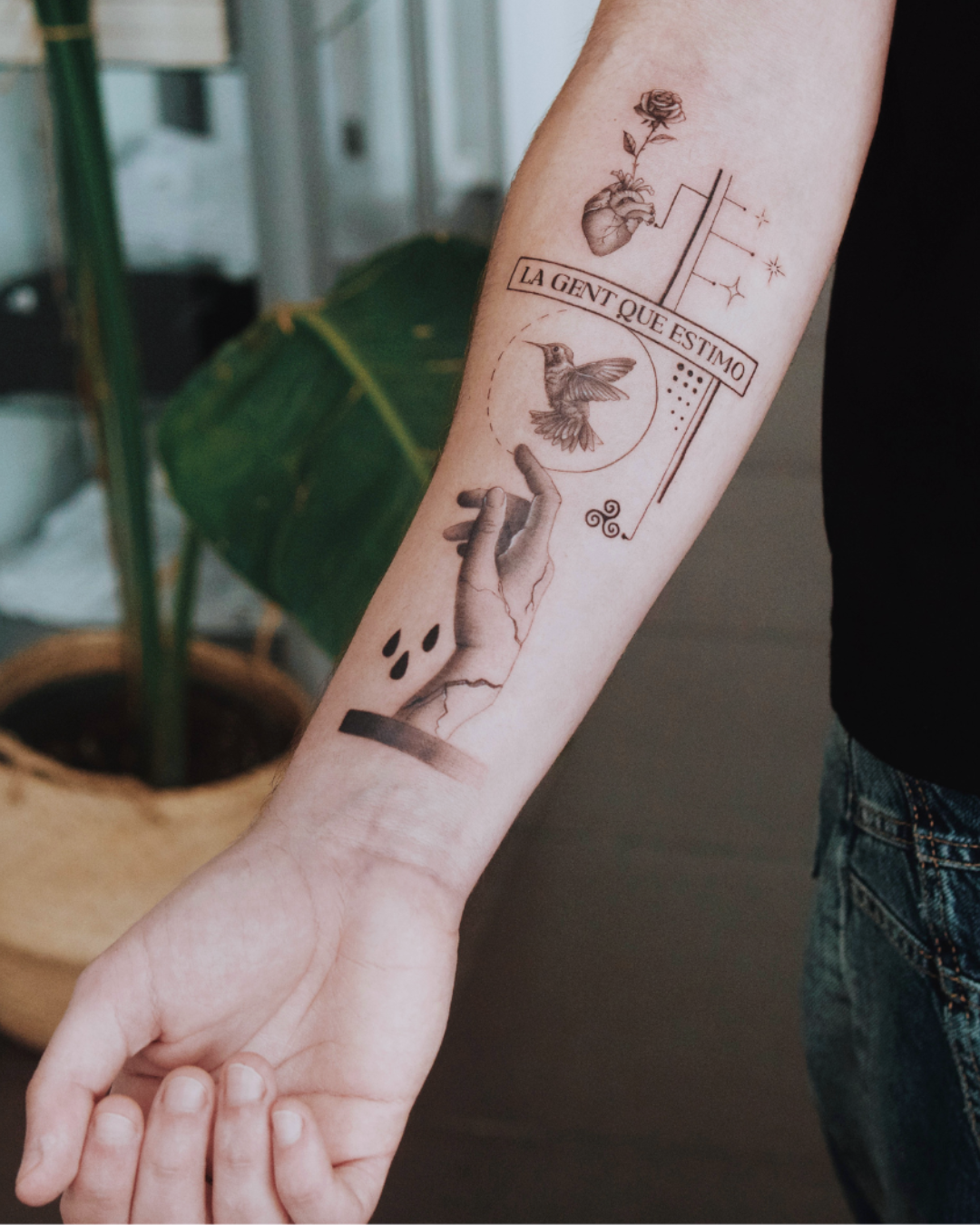 tatuaje conceptual realizado en purezas tattoo por manuela medina