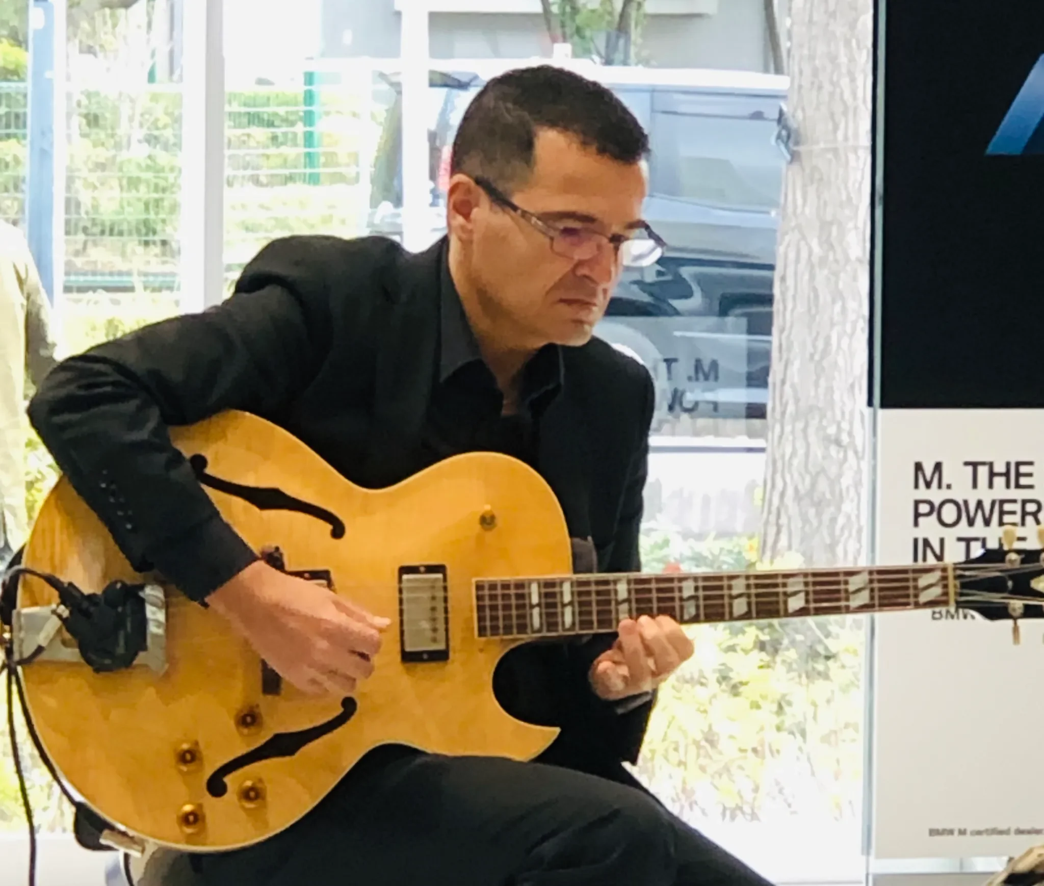 serieux-gibson.jpg.webp