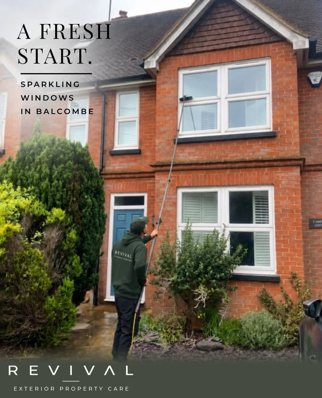 NEW HOME. FRESH WINDOWS. 

These homeowners have recently moved in and wanted to give their windows a proper clean. After quite some time since their last clean, there was a fair bit of built-up moss, surface dirt and general grime to tackle.

The fi