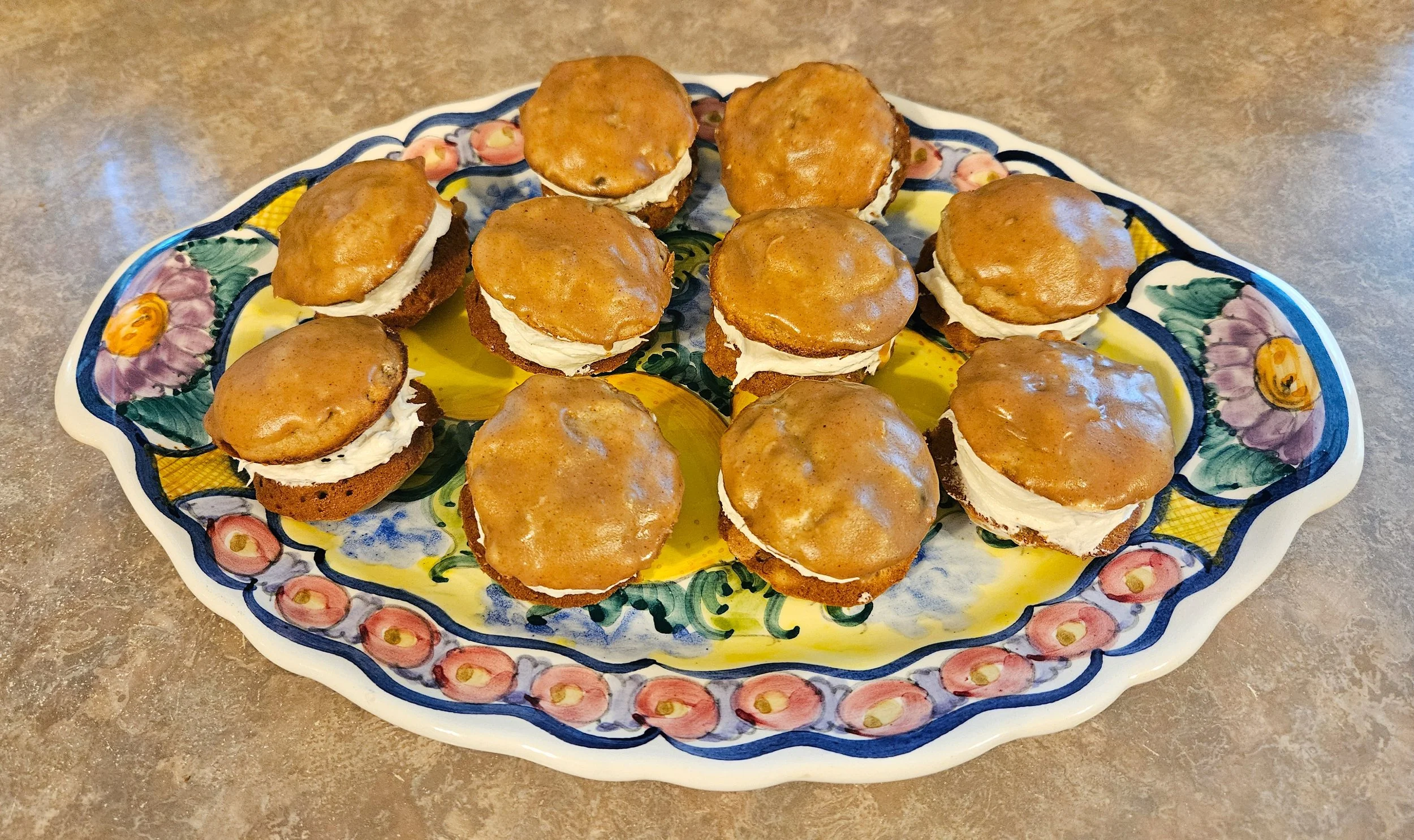 Banana Fluffernutter Whoopie Pies