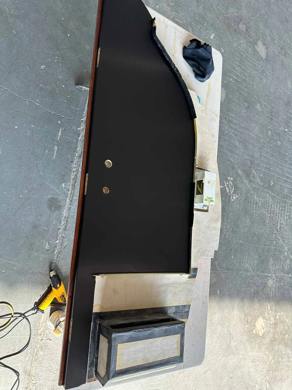 Falcon 900B bulkhead wall after wrapped 3m di-noc me-1685