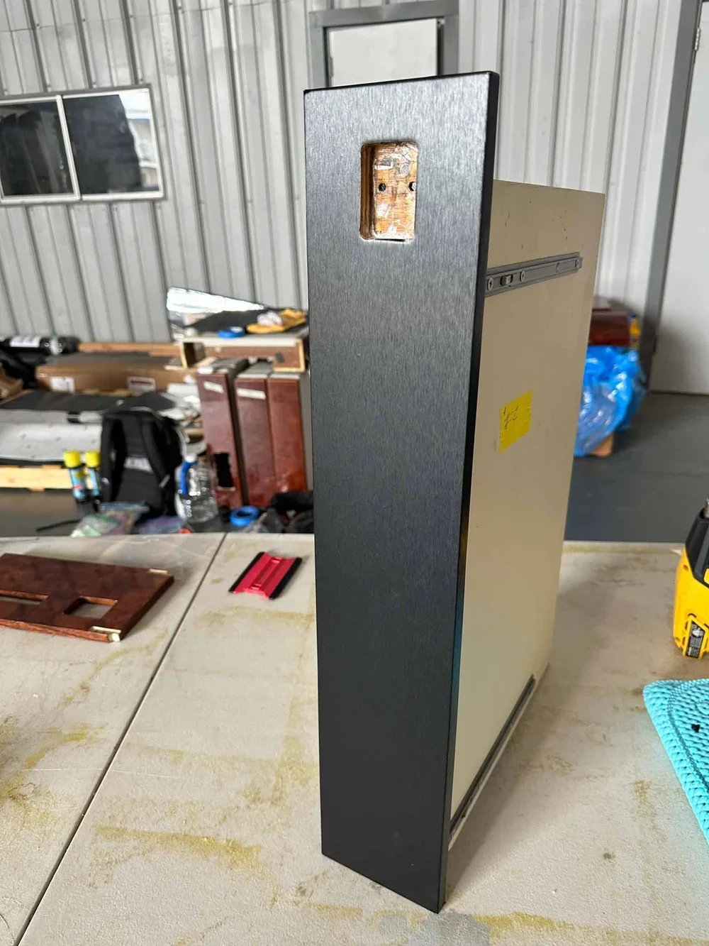 Falcon 900B drawer face after wrapped 3m di-noc me-1685