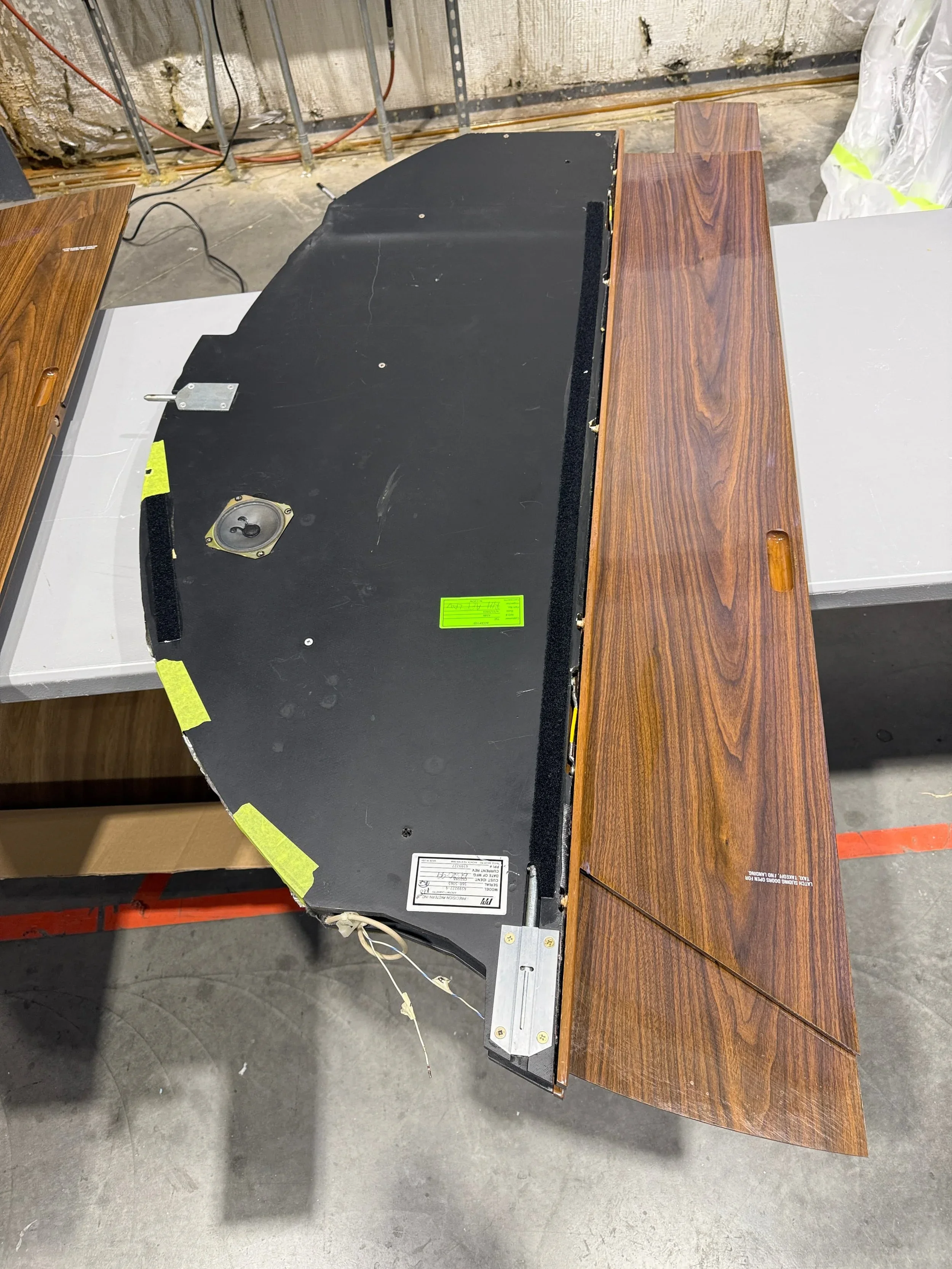 Citation Express 560XL bulkhead door before