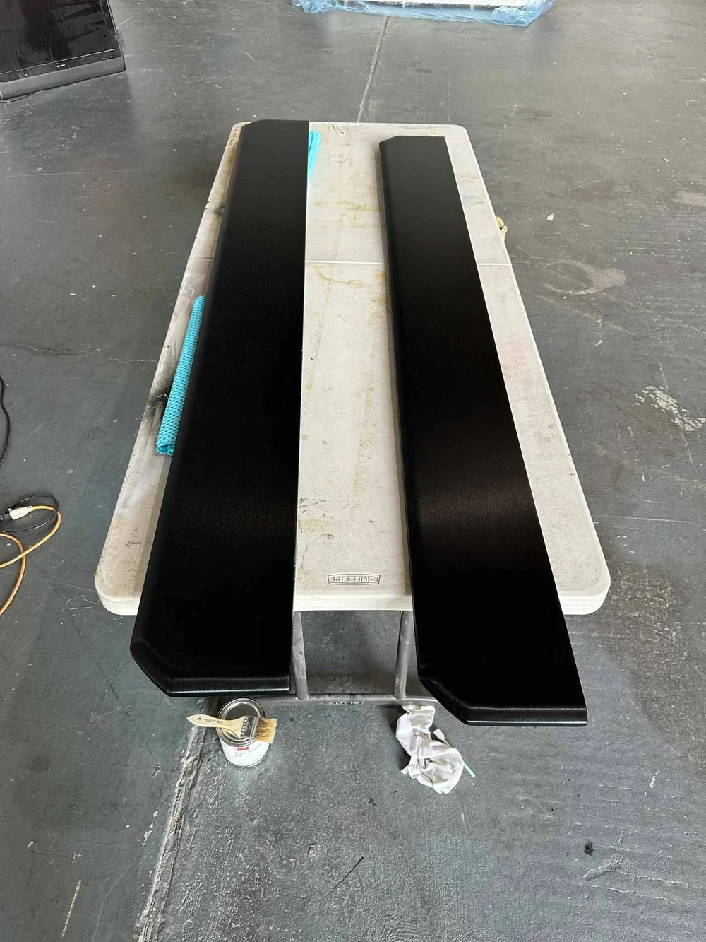 Falcon 900B railing armrests after wrapped 3m di-noc me-1685