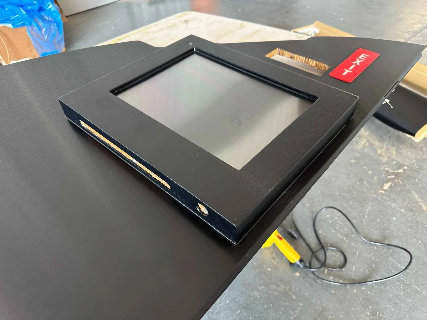 Falcon 900B bulkhead display screen closeup after wrapped 3m di-noc me-1685