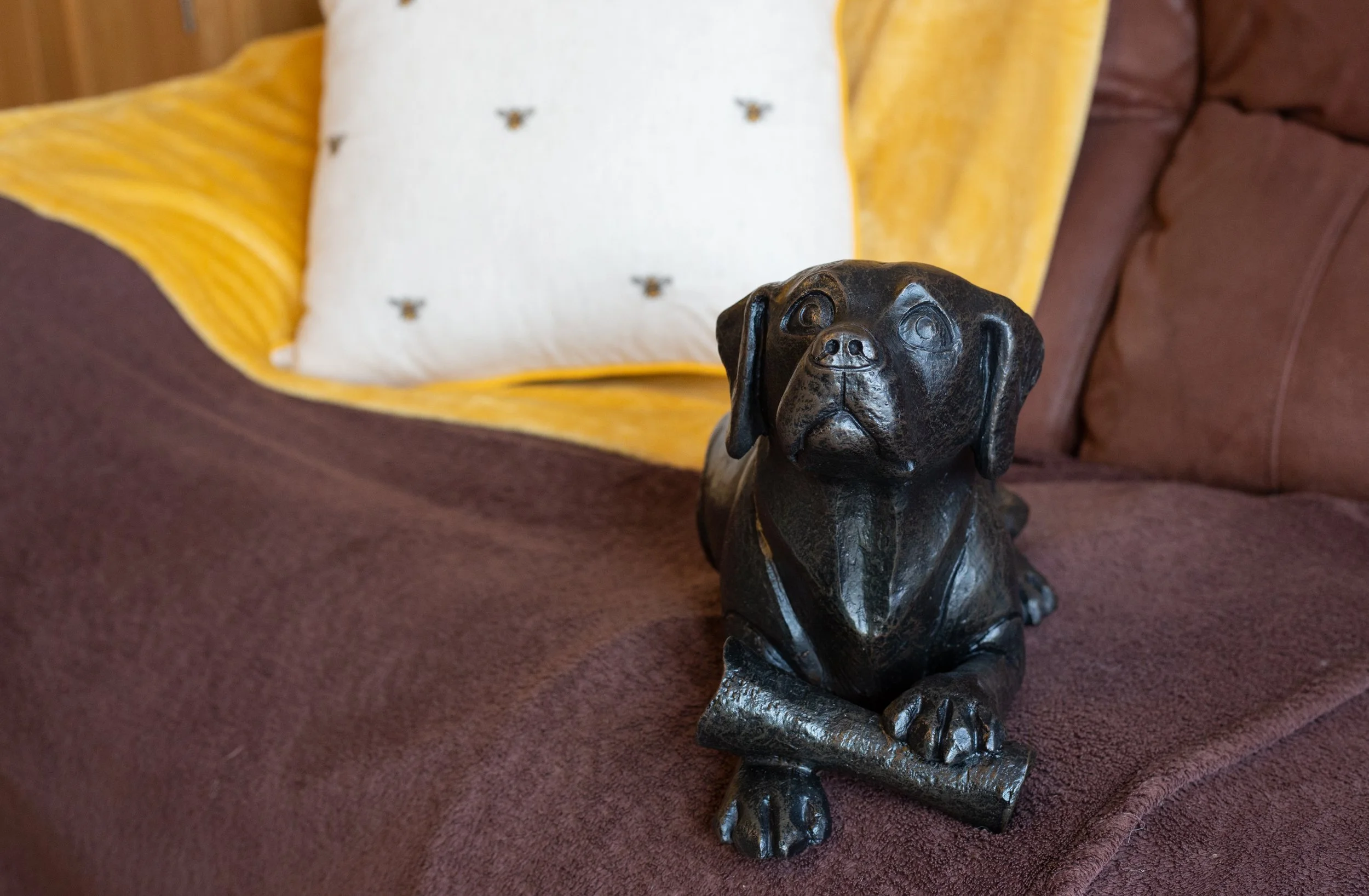 Dog-with-Bone-05.jpg
