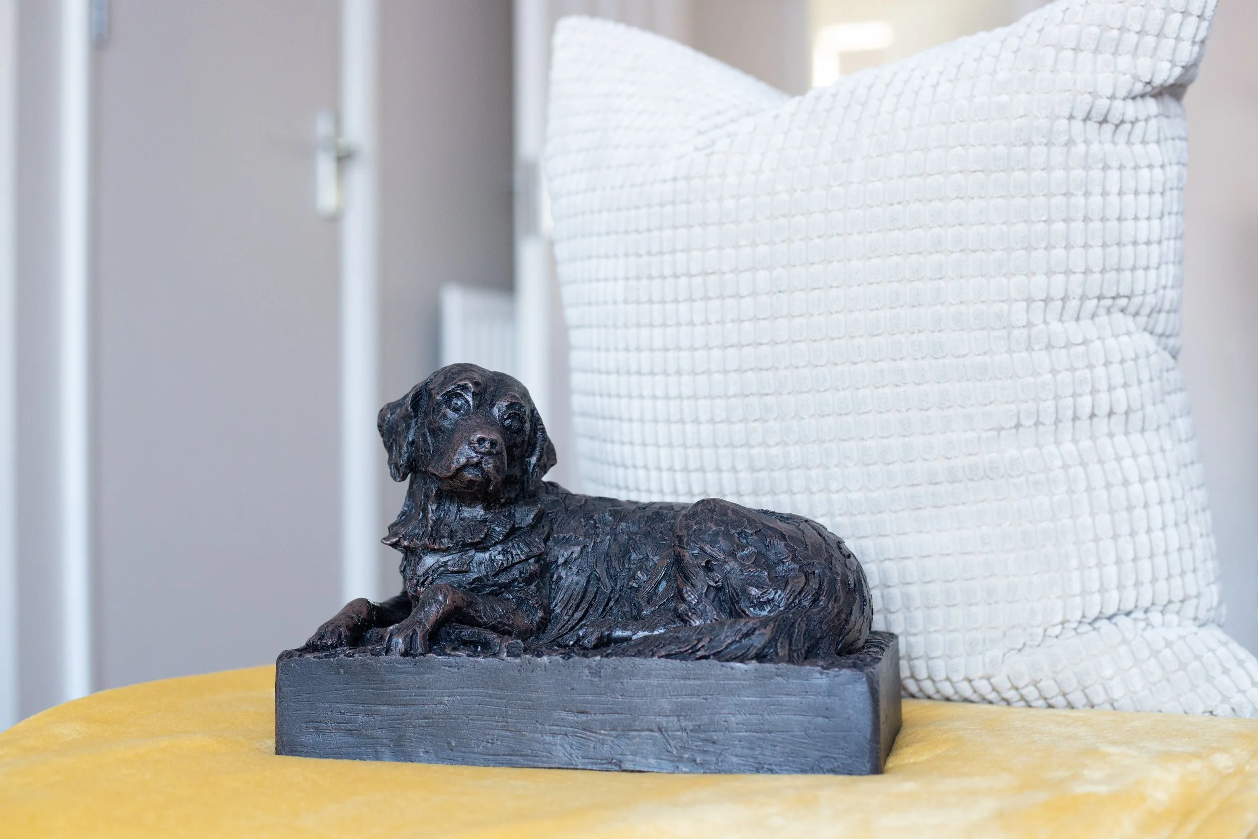Golden Retriever Cast Urn