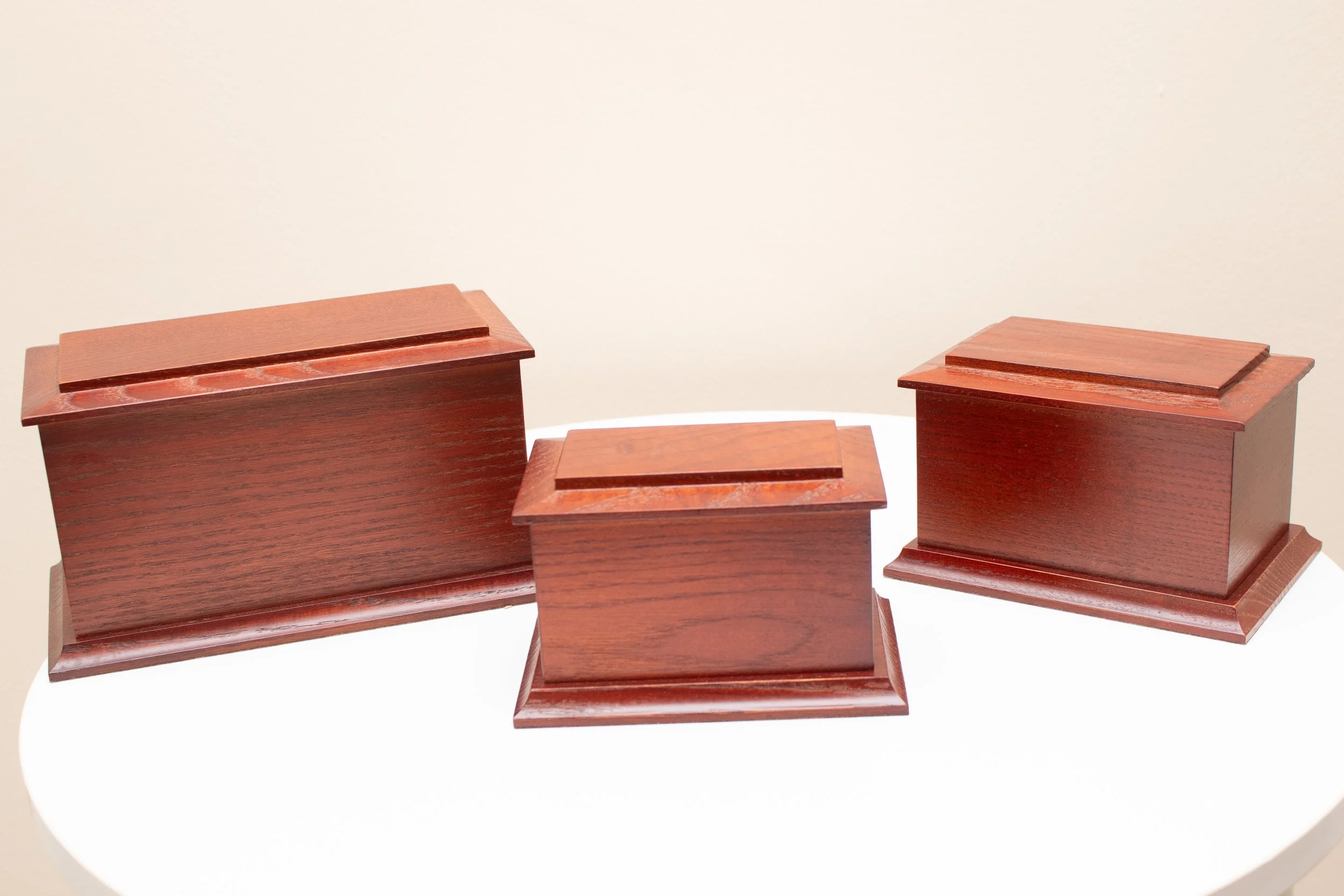 Mahogany-Stained Solid Ash Urns – Classic Range (5 Sizes)