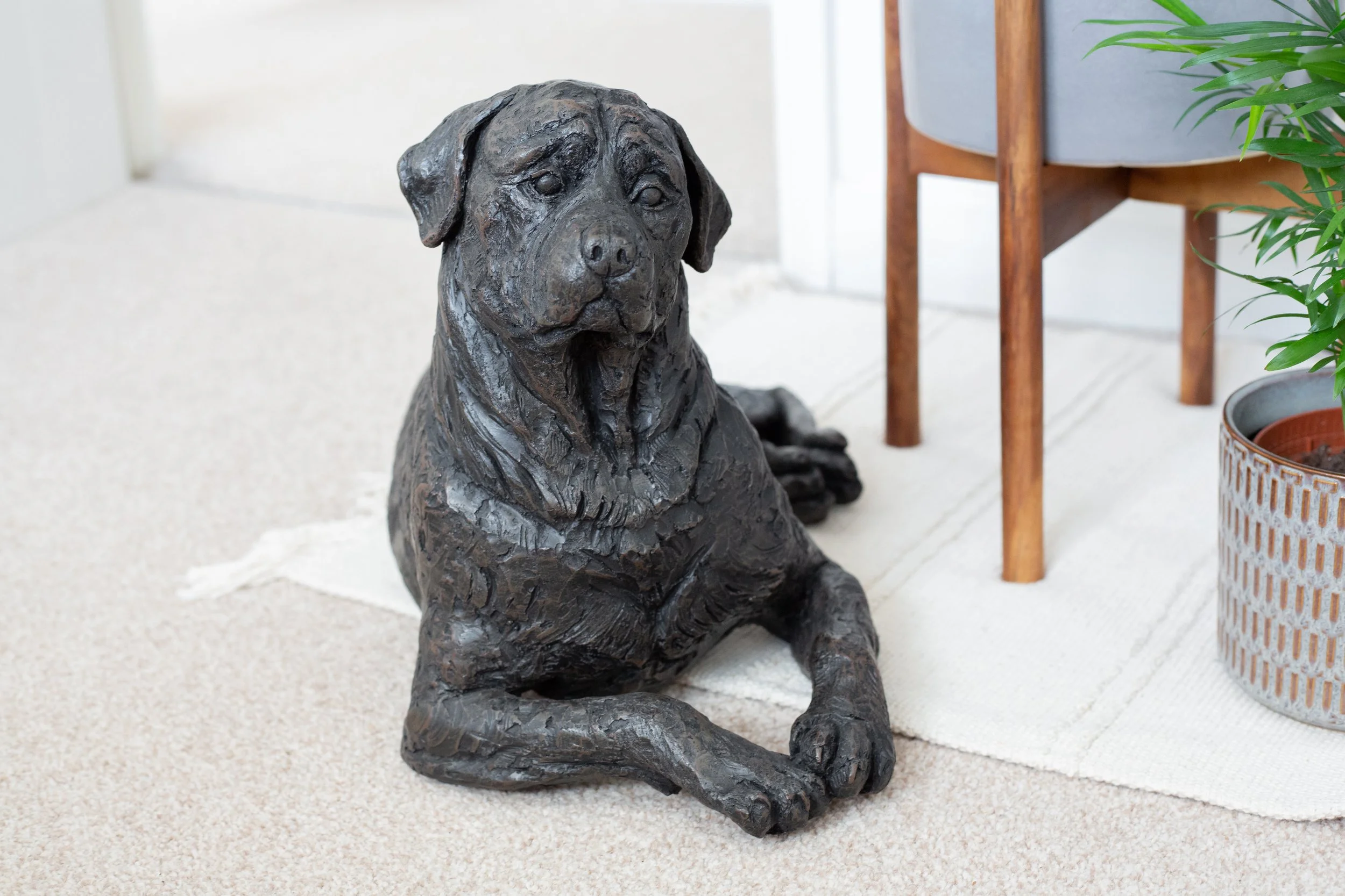 Rottweiler Cast Urn