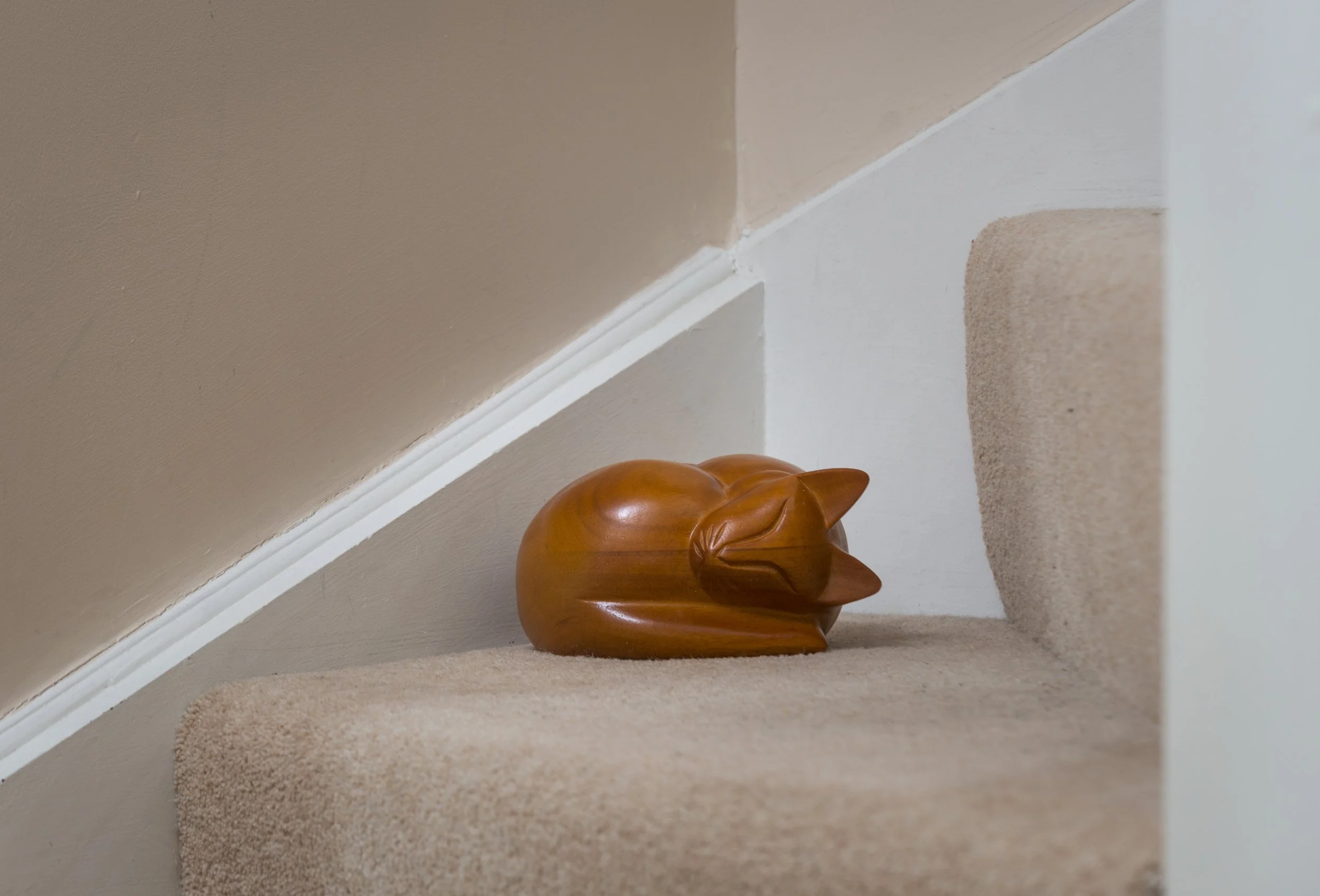 Wooden Sleeping Cat Urn - Brown