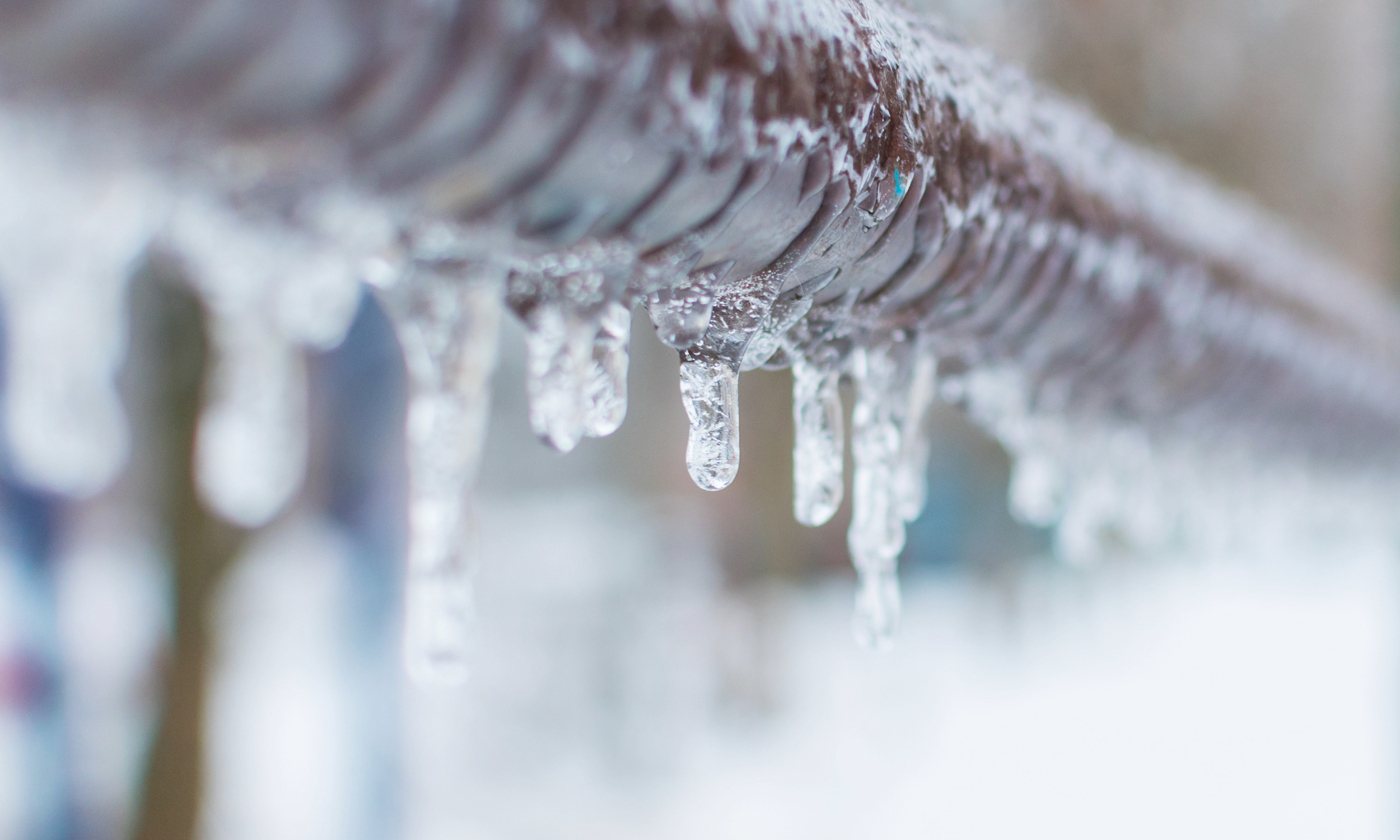 Keeping Your House Free of Frozen and Burst Pipes